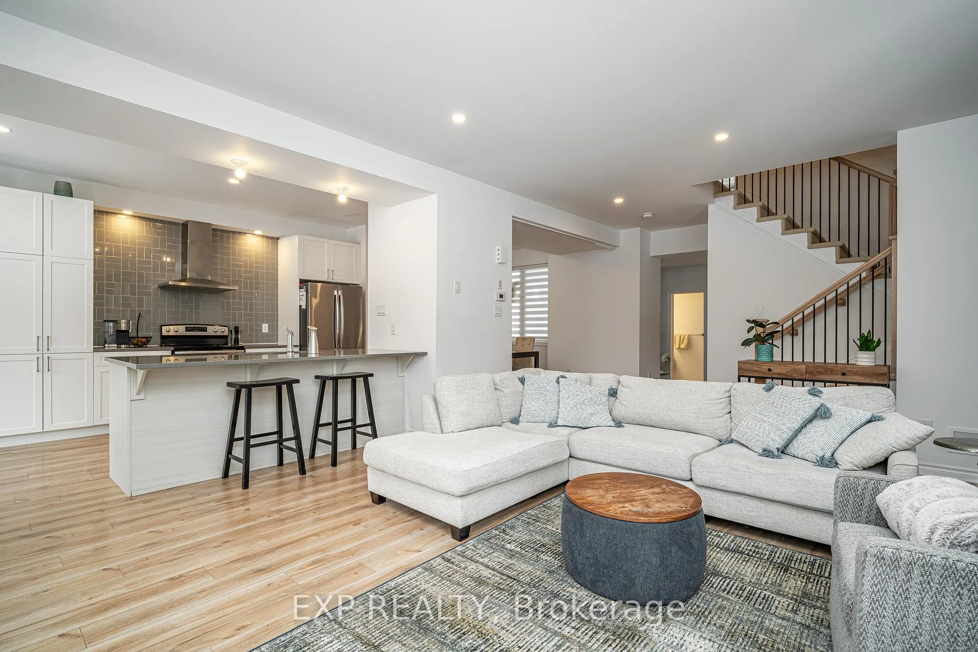 Photo 5 of 99 Dun Skipper Drive, Ottawa, Blossom Park/Kemp Park/Findlay Creek — HOMEH