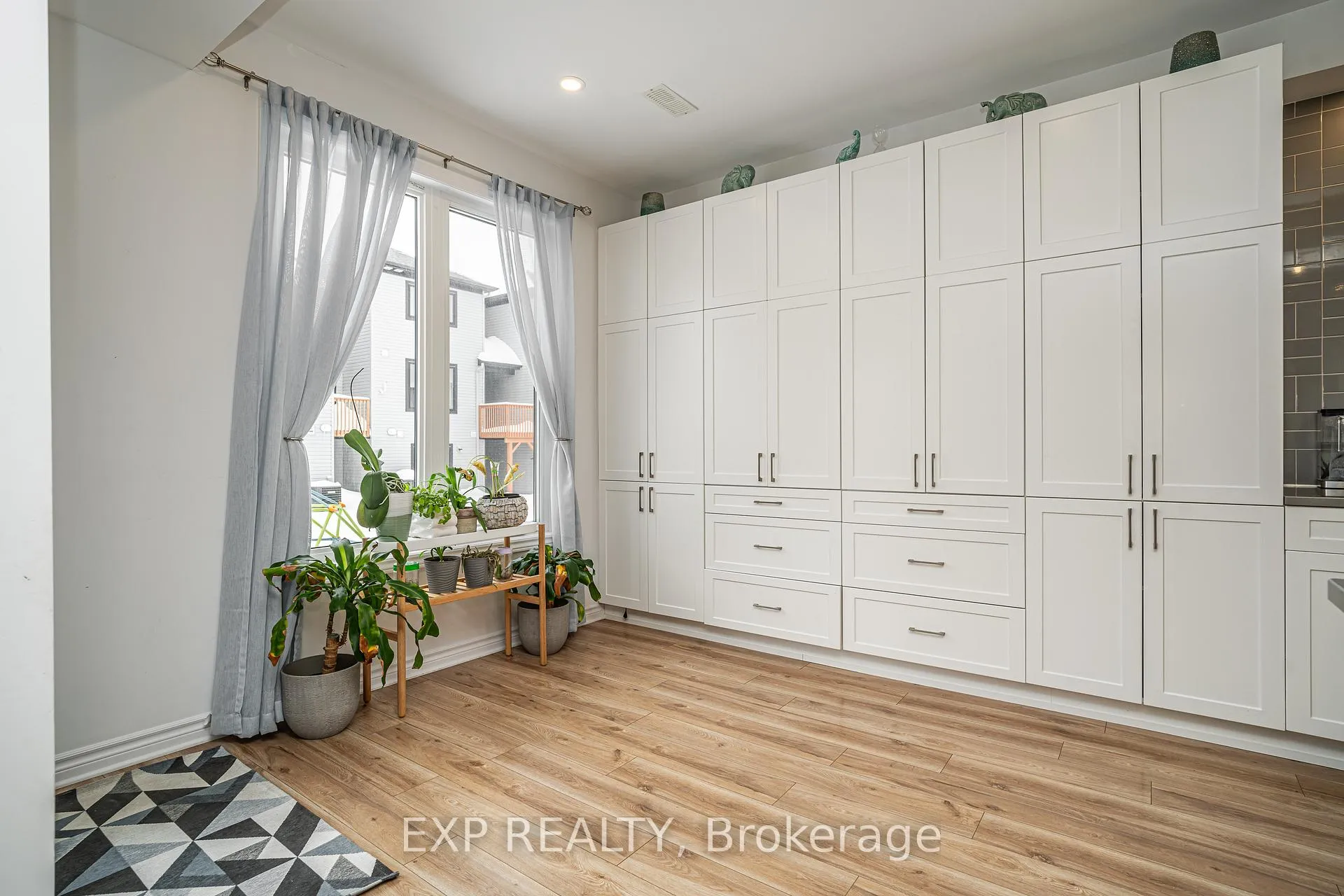 Photo 9 of 99 Dun Skipper Drive, Ottawa, Blossom Park/Kemp Park/Findlay Creek — HOMEH