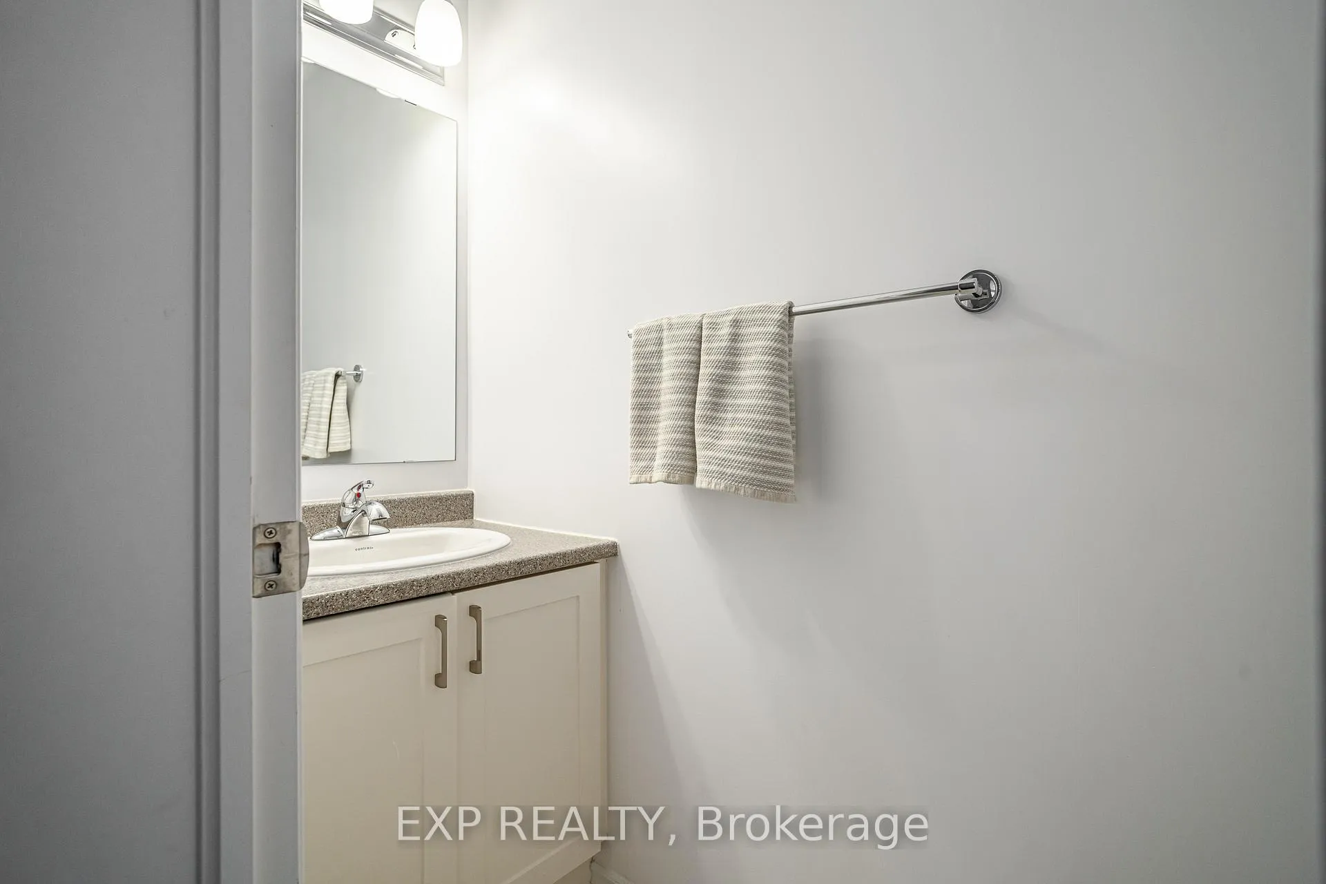 Photo 10 of 99 Dun Skipper Drive, Ottawa, Blossom Park/Kemp Park/Findlay Creek — HOMEH