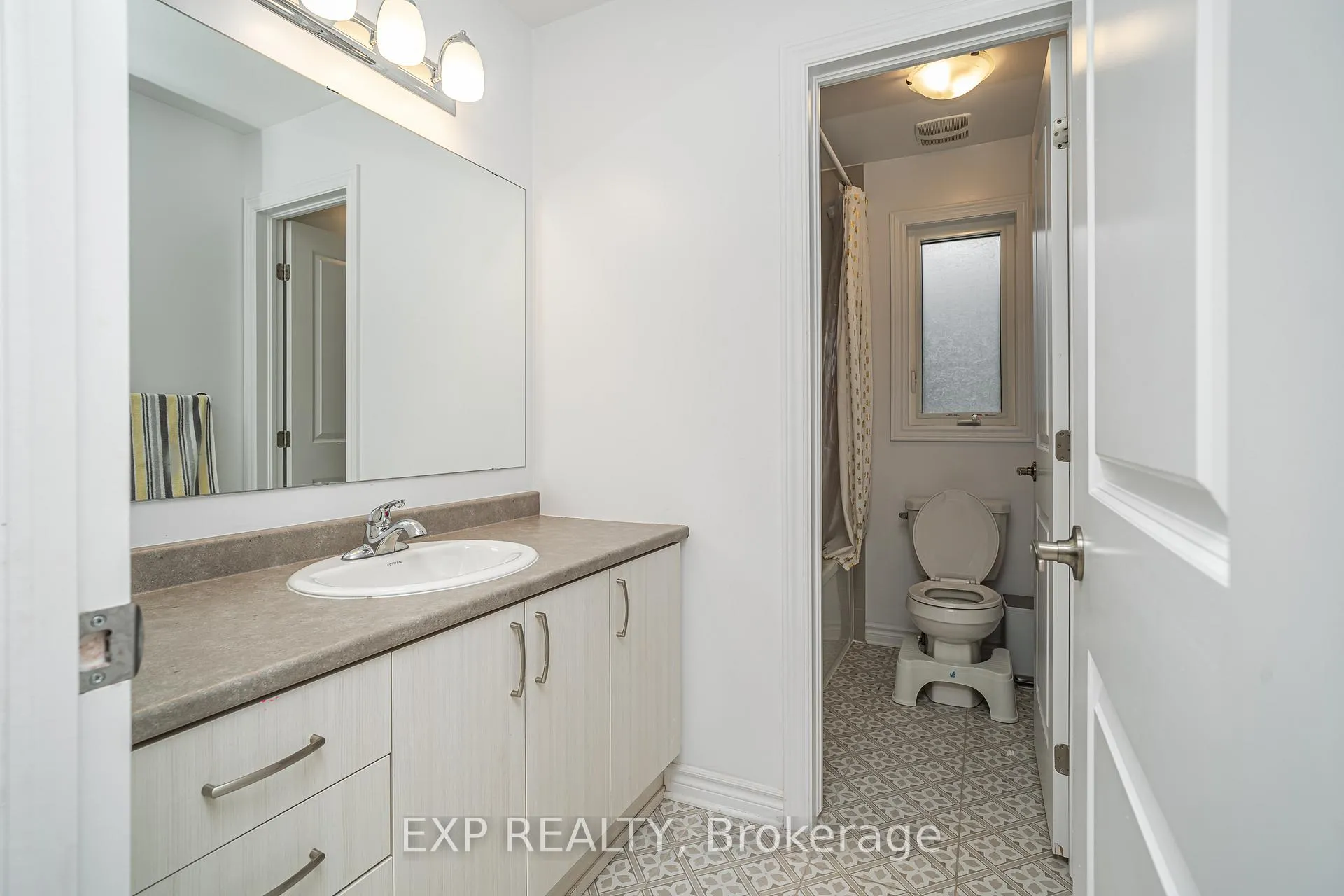 Photo 29 of 99 Dun Skipper Drive, Ottawa, Blossom Park/Kemp Park/Findlay Creek — HOMEH