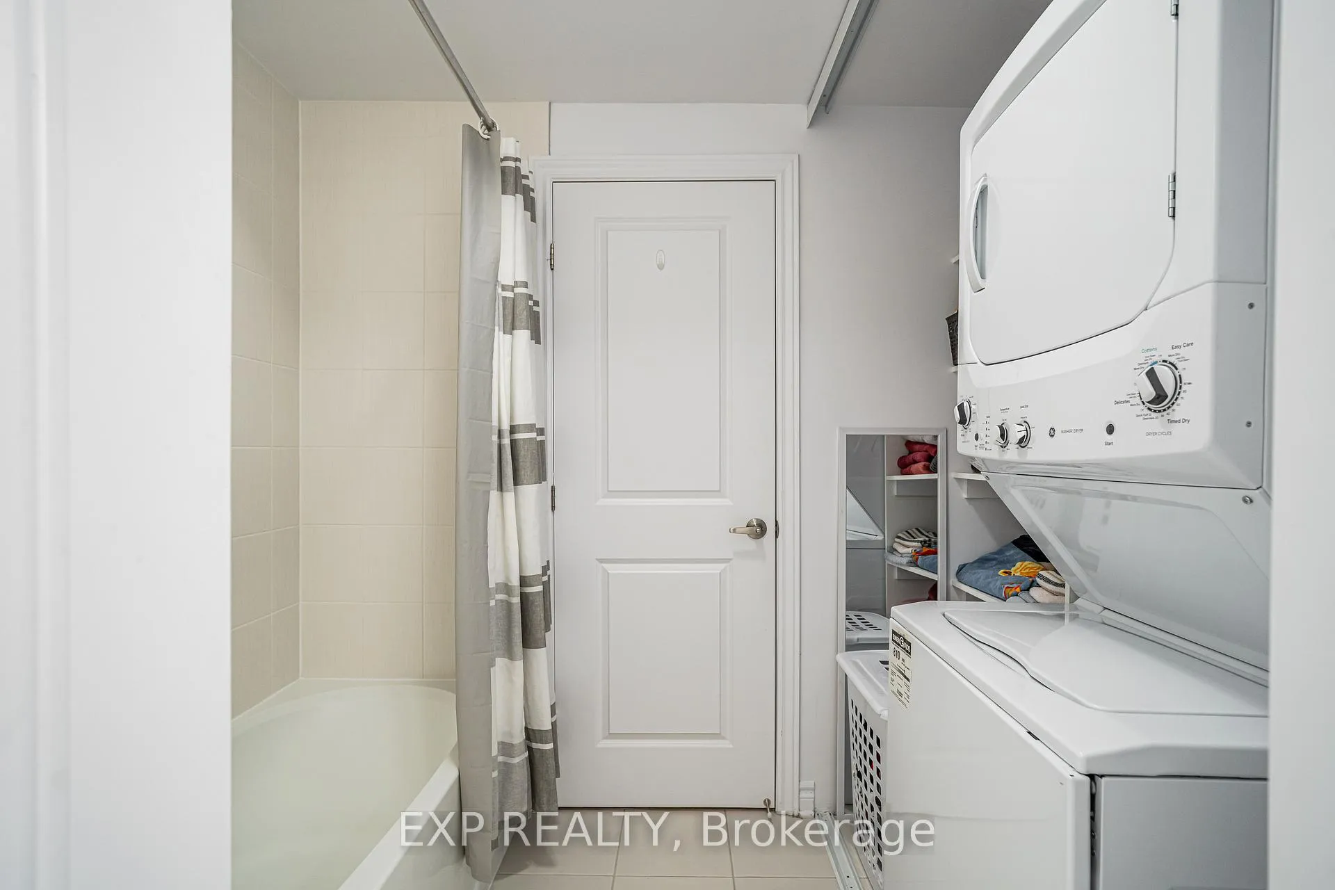 Photo 39 of 99 Dun Skipper Drive, Ottawa, Blossom Park/Kemp Park/Findlay Creek — HOMEH