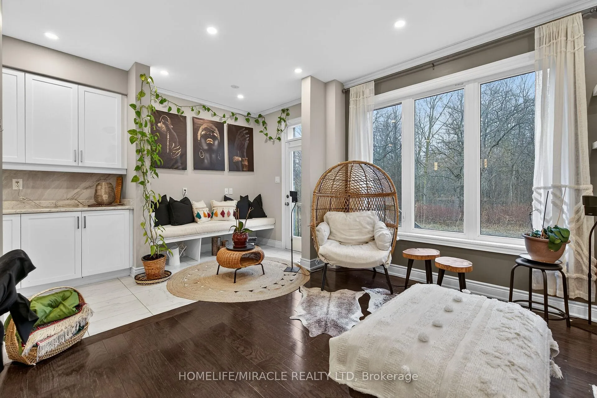 Photo 22 of 7809 Hackberry Trail, Niagara Falls, Brown — HOMEH