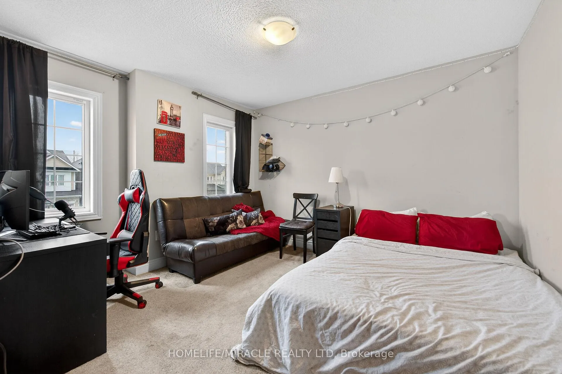 Photo 30 of 7809 Hackberry Trail, Niagara Falls, Brown — HOMEH
