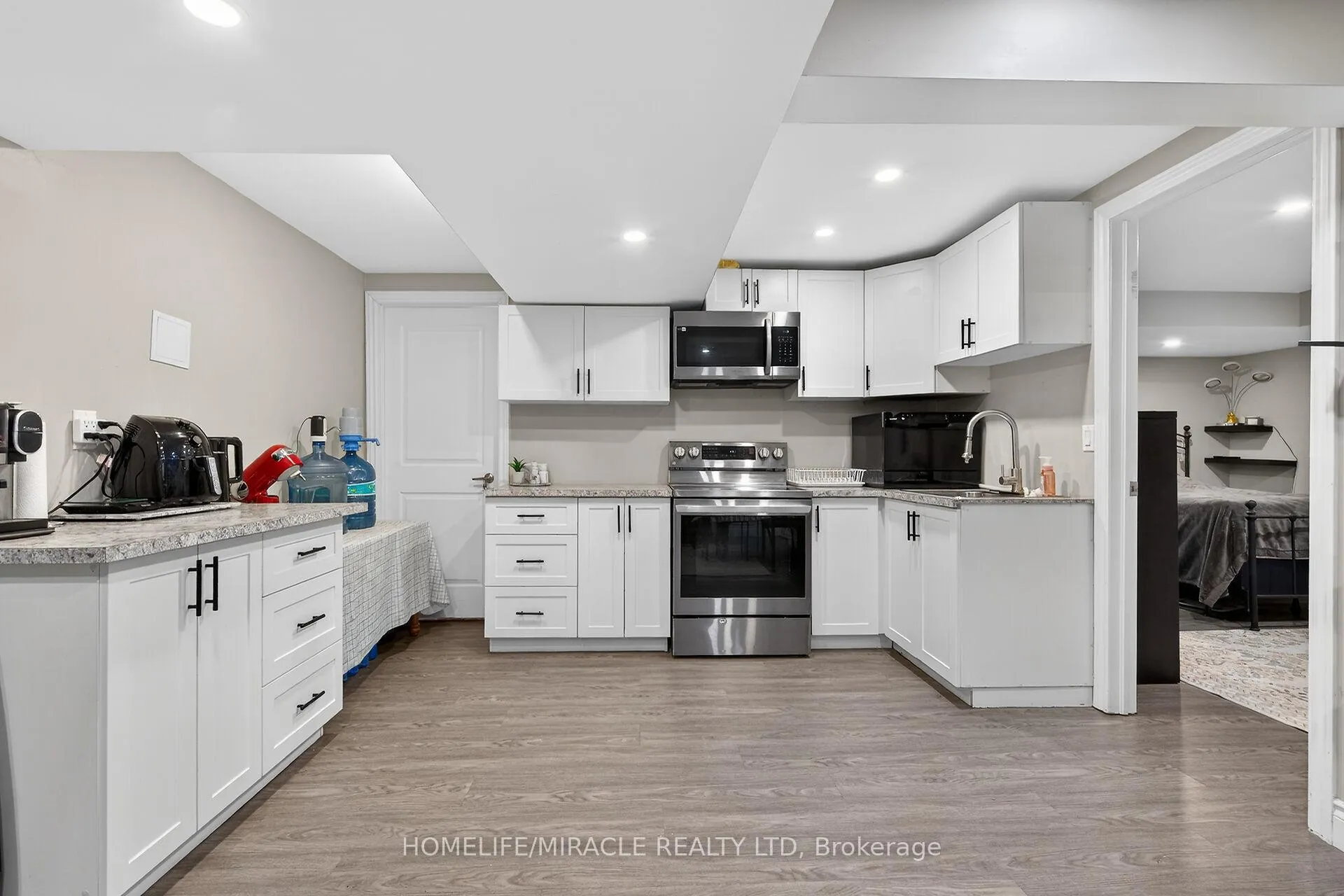 Photo 34 of 7809 Hackberry Trail, Niagara Falls, Brown — HOMEH