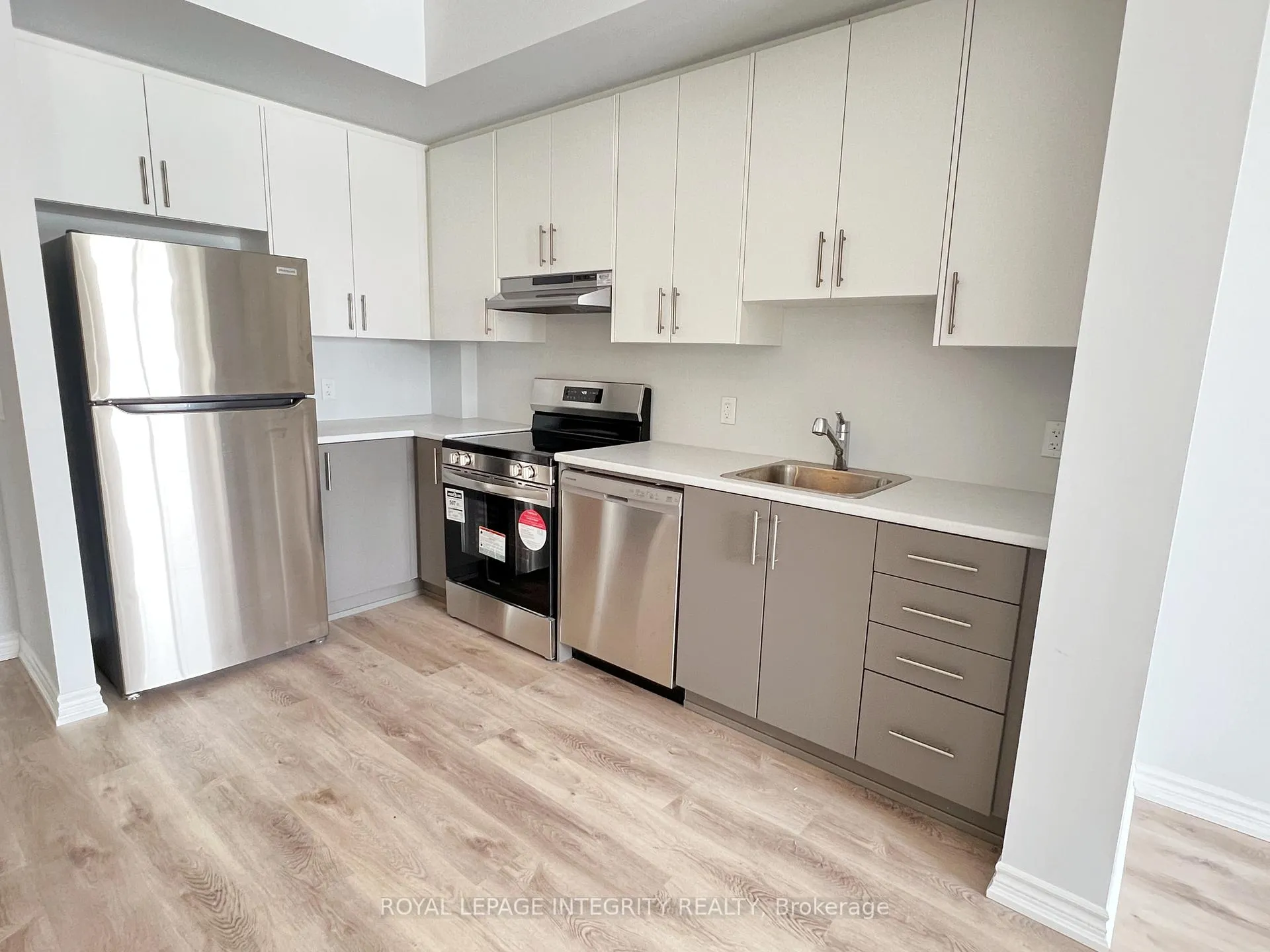 Photo 4 of Unit 415, 397 Codd's Road, Ottawa, CFB Rockcliffe and Area — HOMEH
