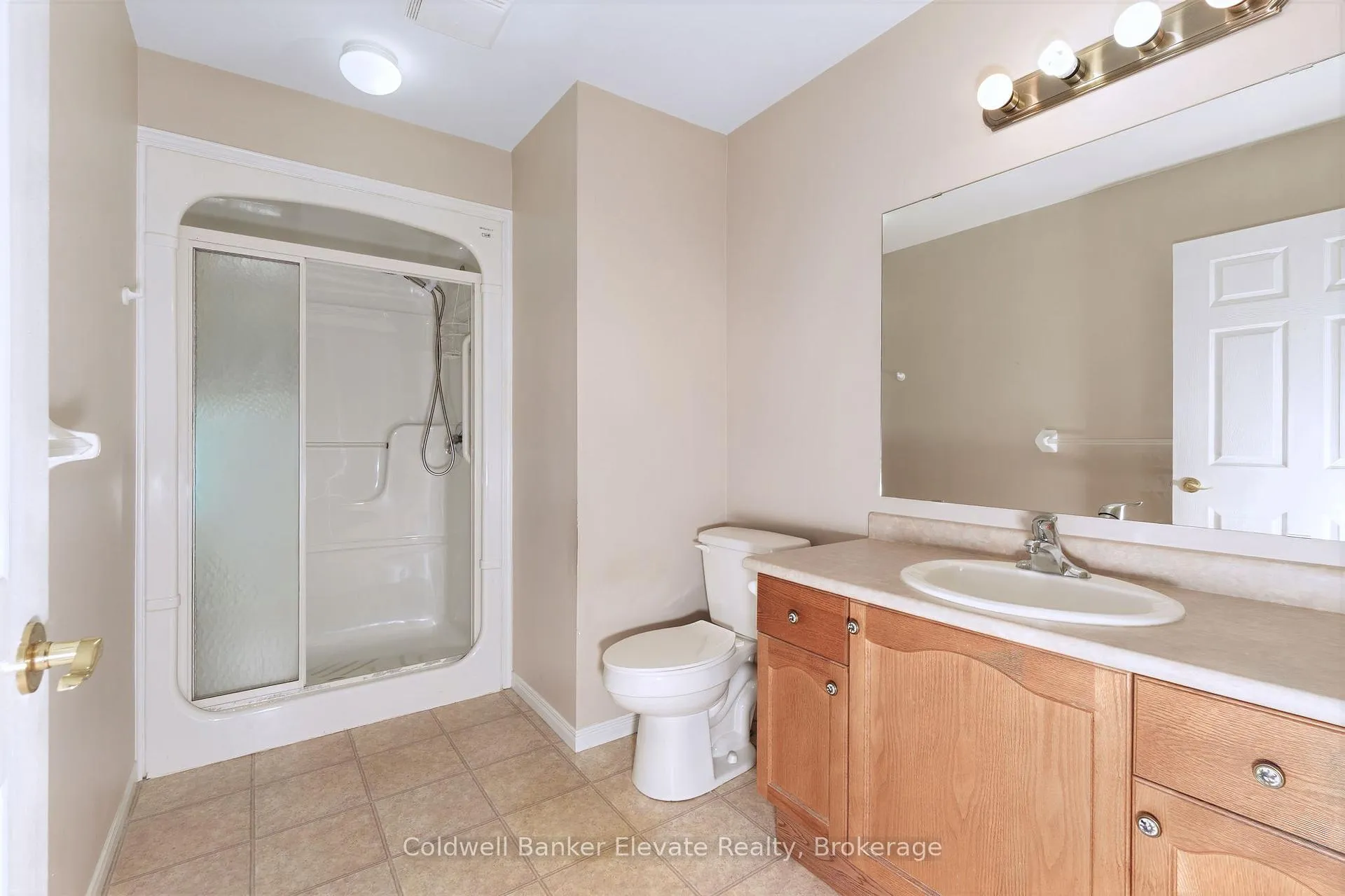 Photo 18 of Unit 17, 2705 Kingsway Drive, Kitchener — HOMEH