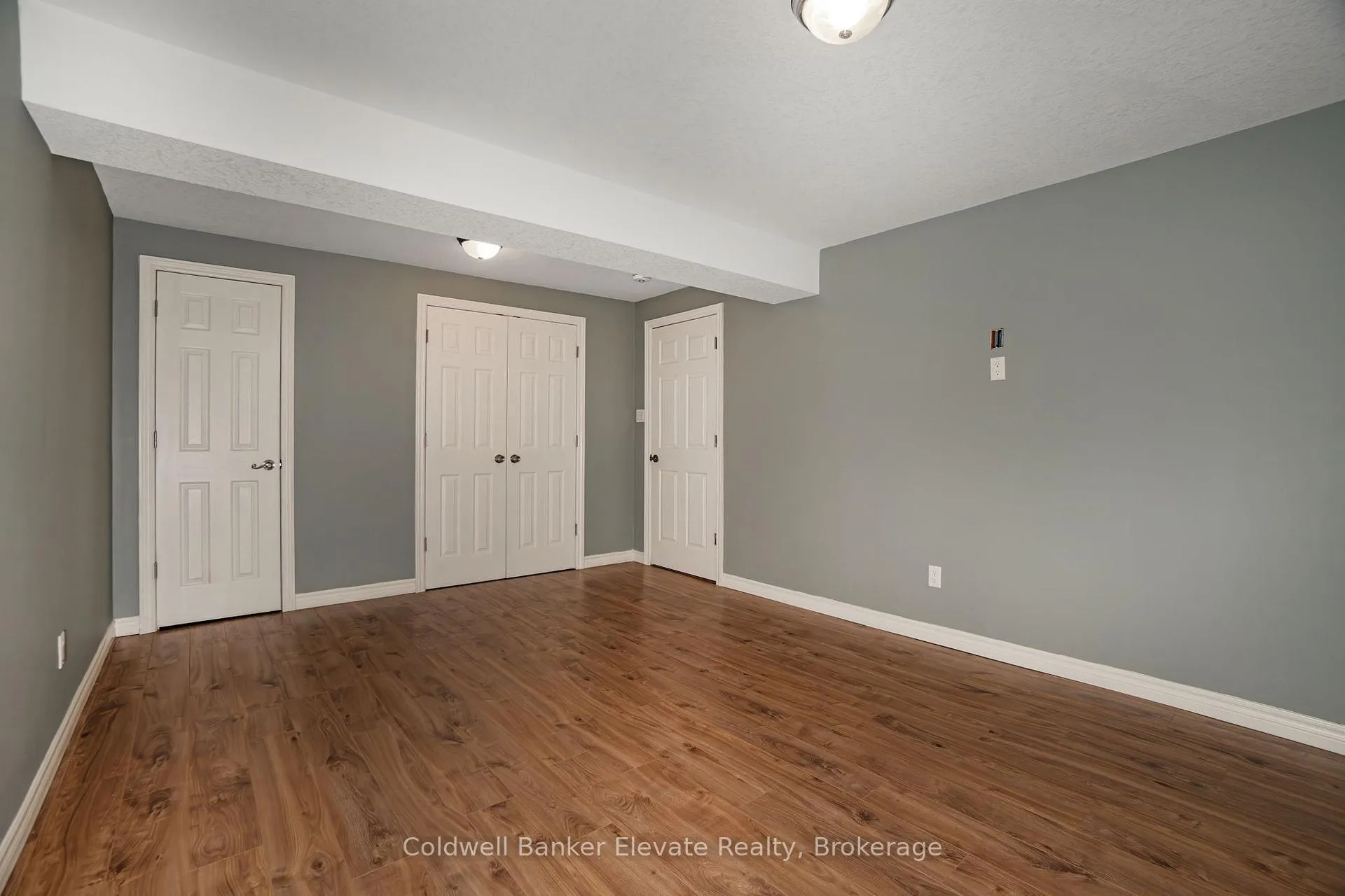 Photo 33 of Unit 17, 2705 Kingsway Drive, Kitchener — HOMEH