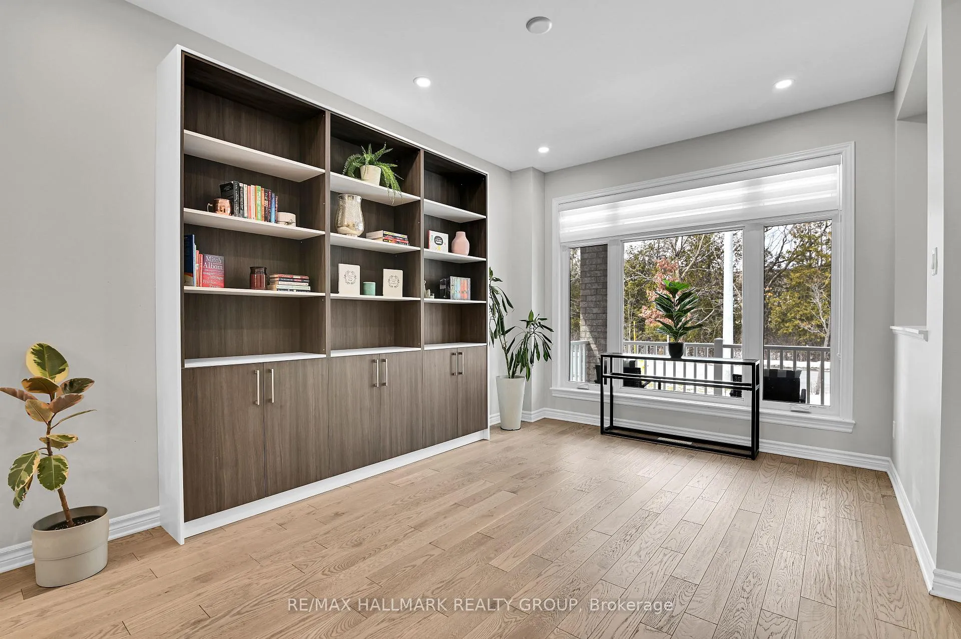 Photo 3 of 160 Eric Maloney Way, Ottawa, Blossom Park/Kemp Park/Findlay Creek — HOMEH