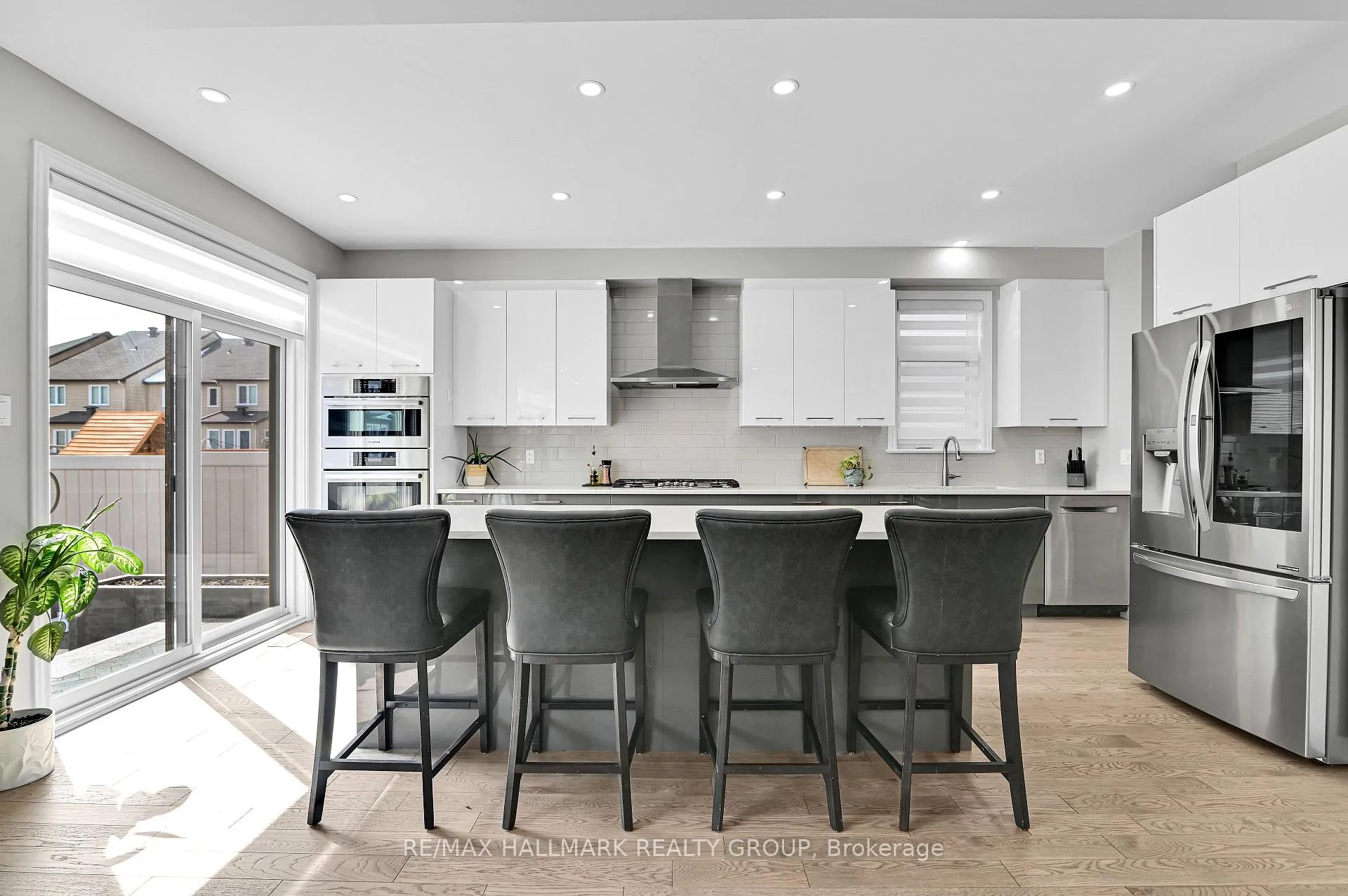 Photo 11 of 160 Eric Maloney Way, Ottawa, Blossom Park/Kemp Park/Findlay Creek — HOMEH