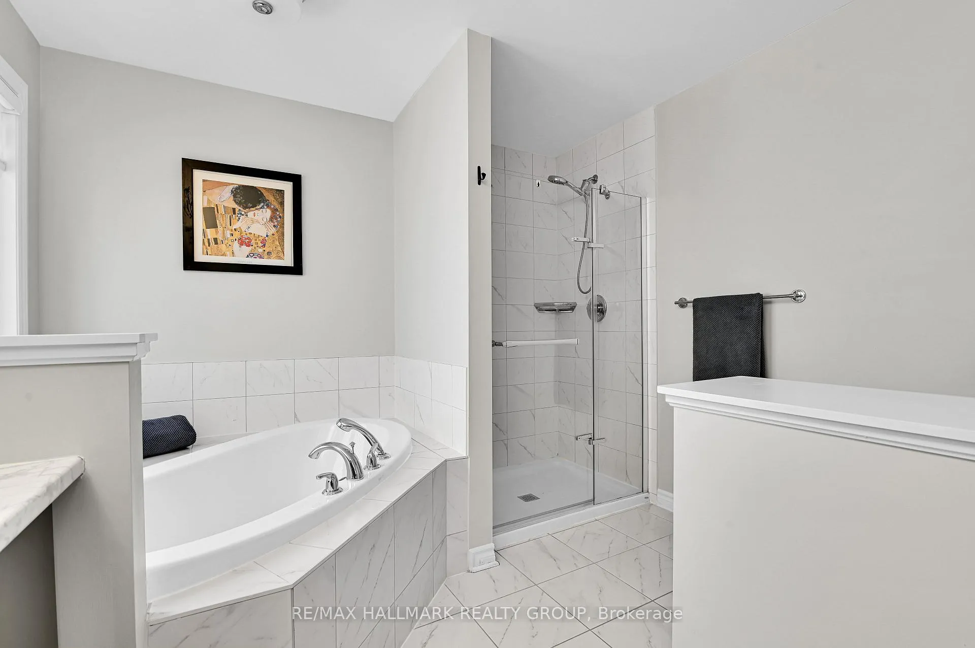 Photo 21 of 160 Eric Maloney Way, Ottawa, Blossom Park/Kemp Park/Findlay Creek — HOMEH
