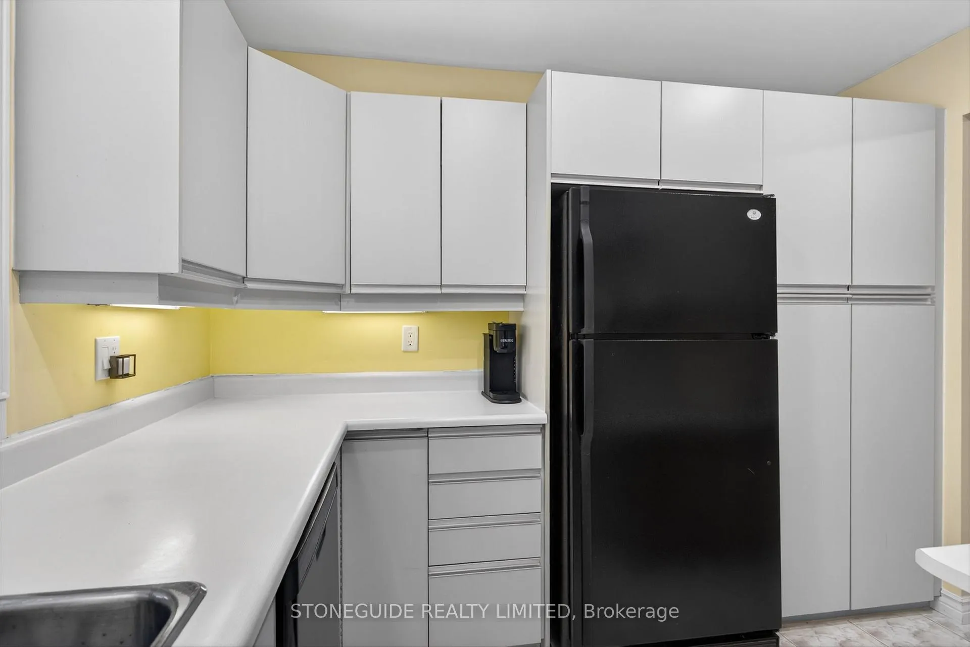 Photo 11 of Unit 1, 645 Whitaker Street, Peterborough, Ashburnham Ward 4 — HOMEH
