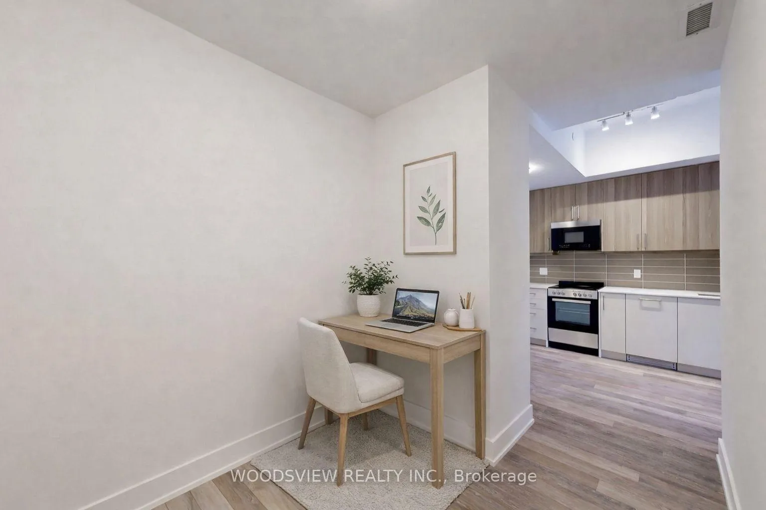 Photo 12 of Unit 533, 2075 King Road, King, King City — HOMEH
