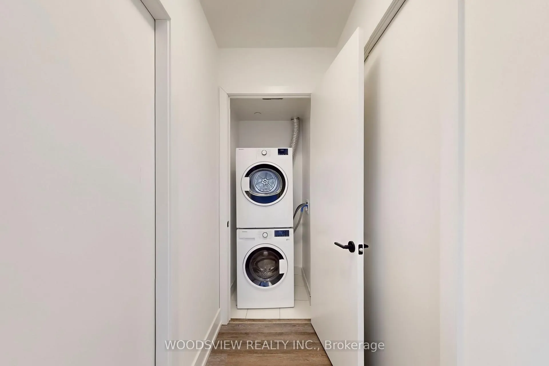 Photo 17 of Unit 533, 2075 King Road, King, King City — HOMEH