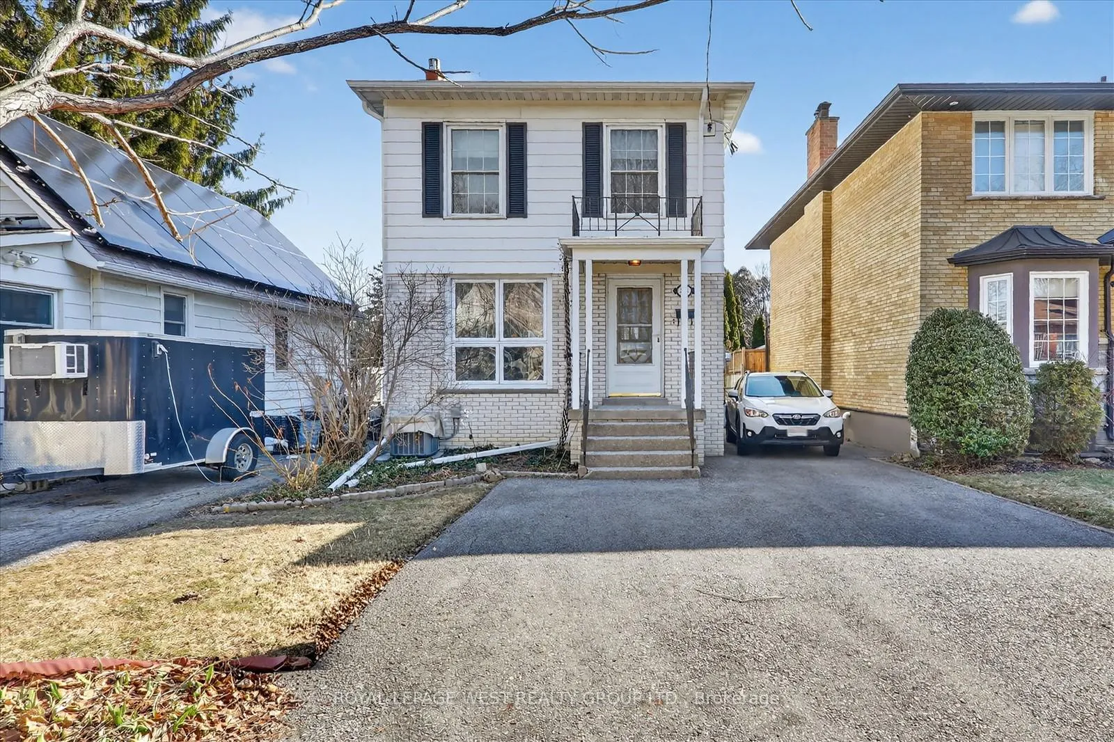 Photo 2 of 35 Roxaline Street, Etobicoke, Humber Heights — HOMEH