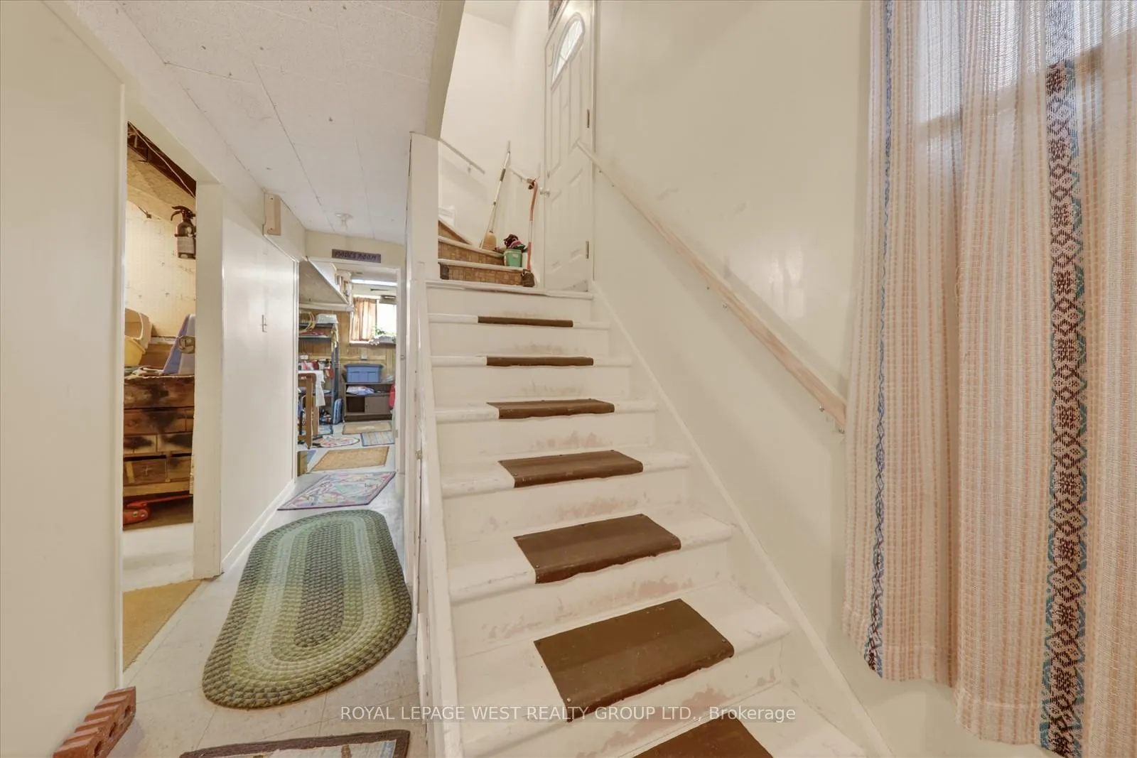Photo 27 of 35 Roxaline Street, Etobicoke, Humber Heights — HOMEH