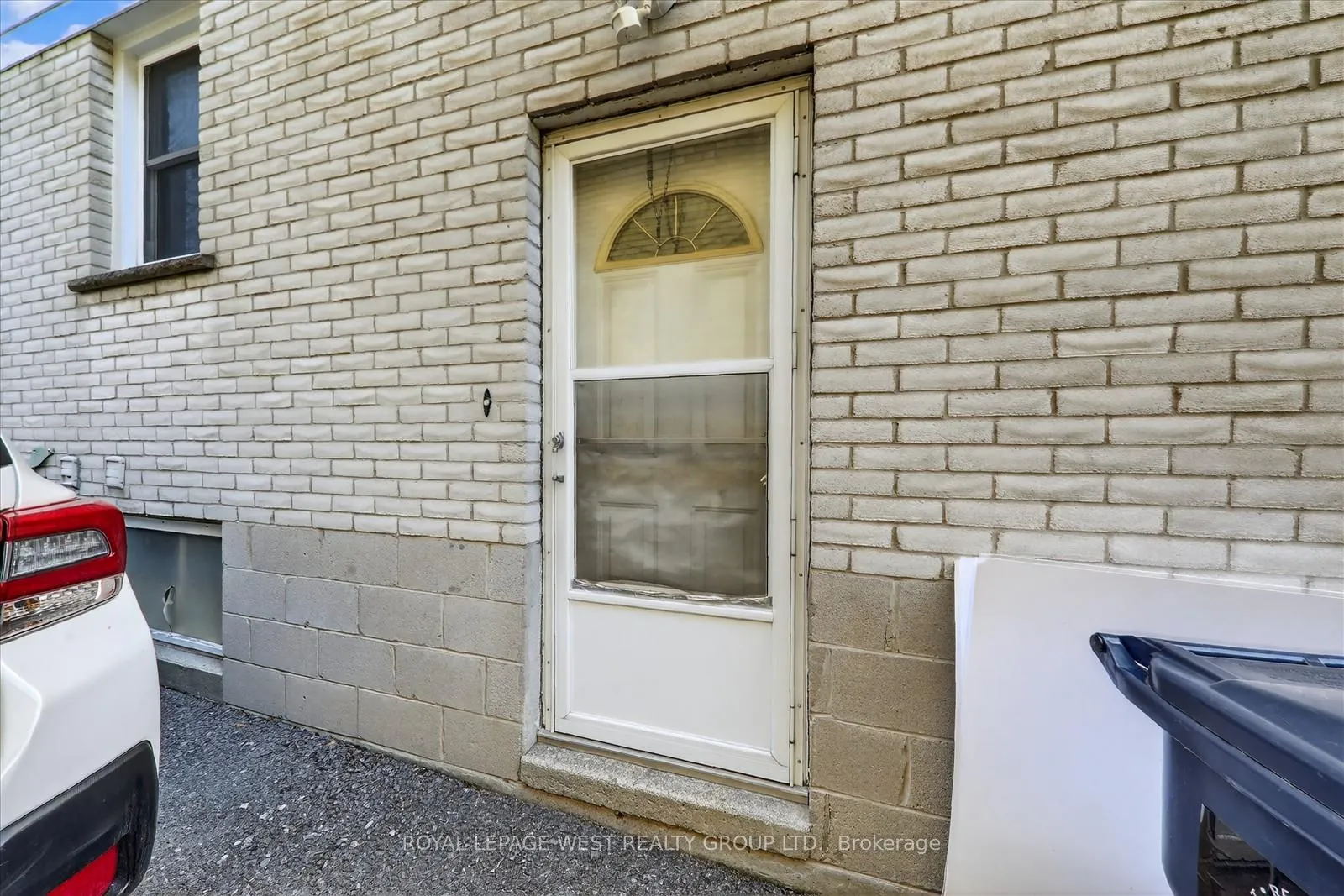 Photo 30 of 35 Roxaline Street, Etobicoke, Humber Heights — HOMEH
