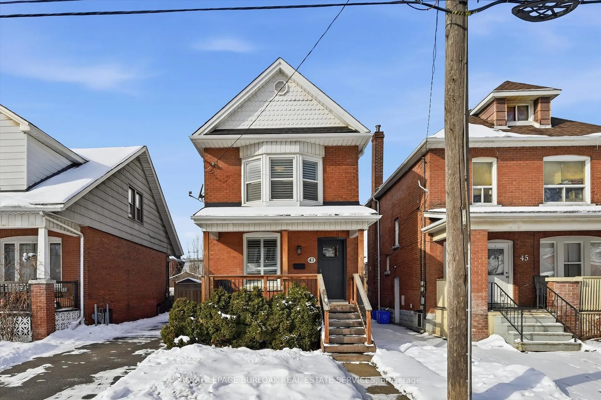 Photo 3 of 43 Belview Avenue, Hamilton, Crown Point — HOMEH