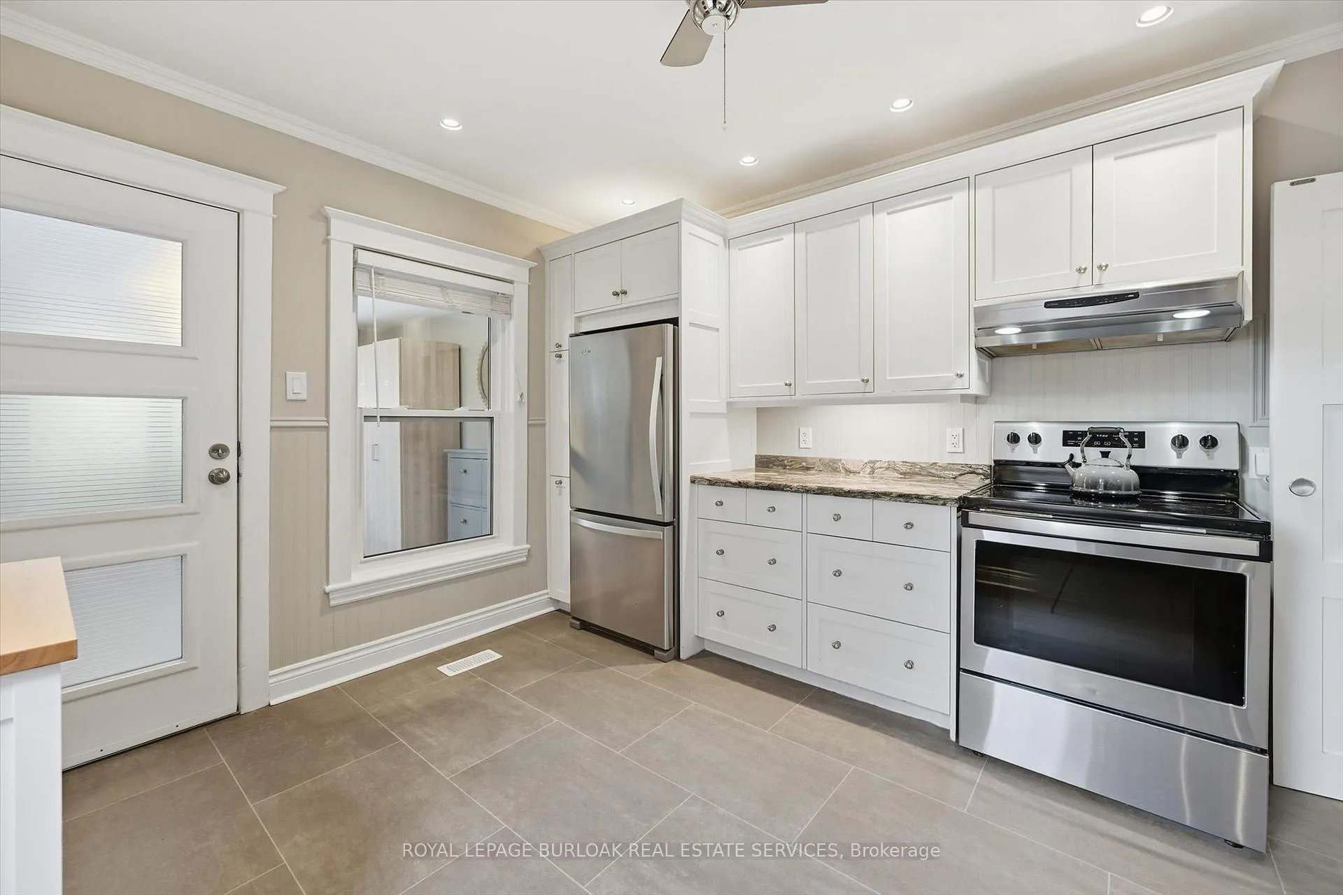 Photo 14 of 43 Belview Avenue, Hamilton, Crown Point — HOMEH