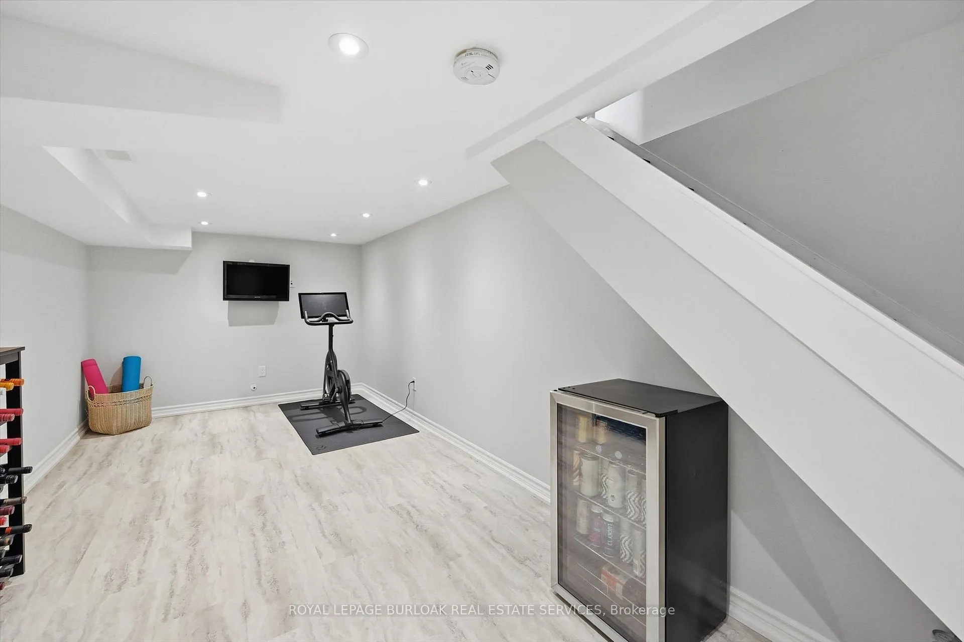 Photo 37 of 43 Belview Avenue, Hamilton, Crown Point — HOMEH