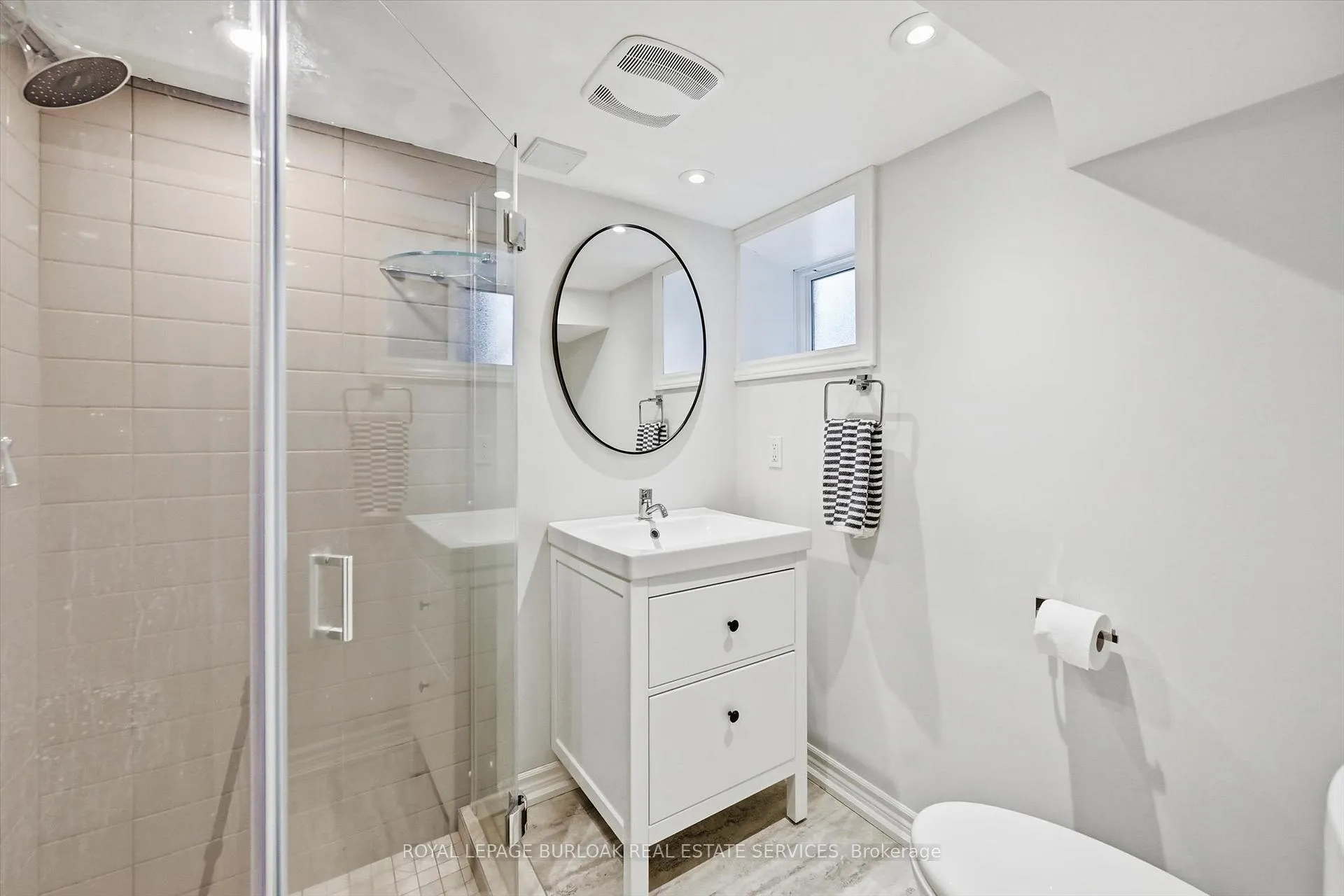 Photo 42 of 43 Belview Avenue, Hamilton, Crown Point — HOMEH