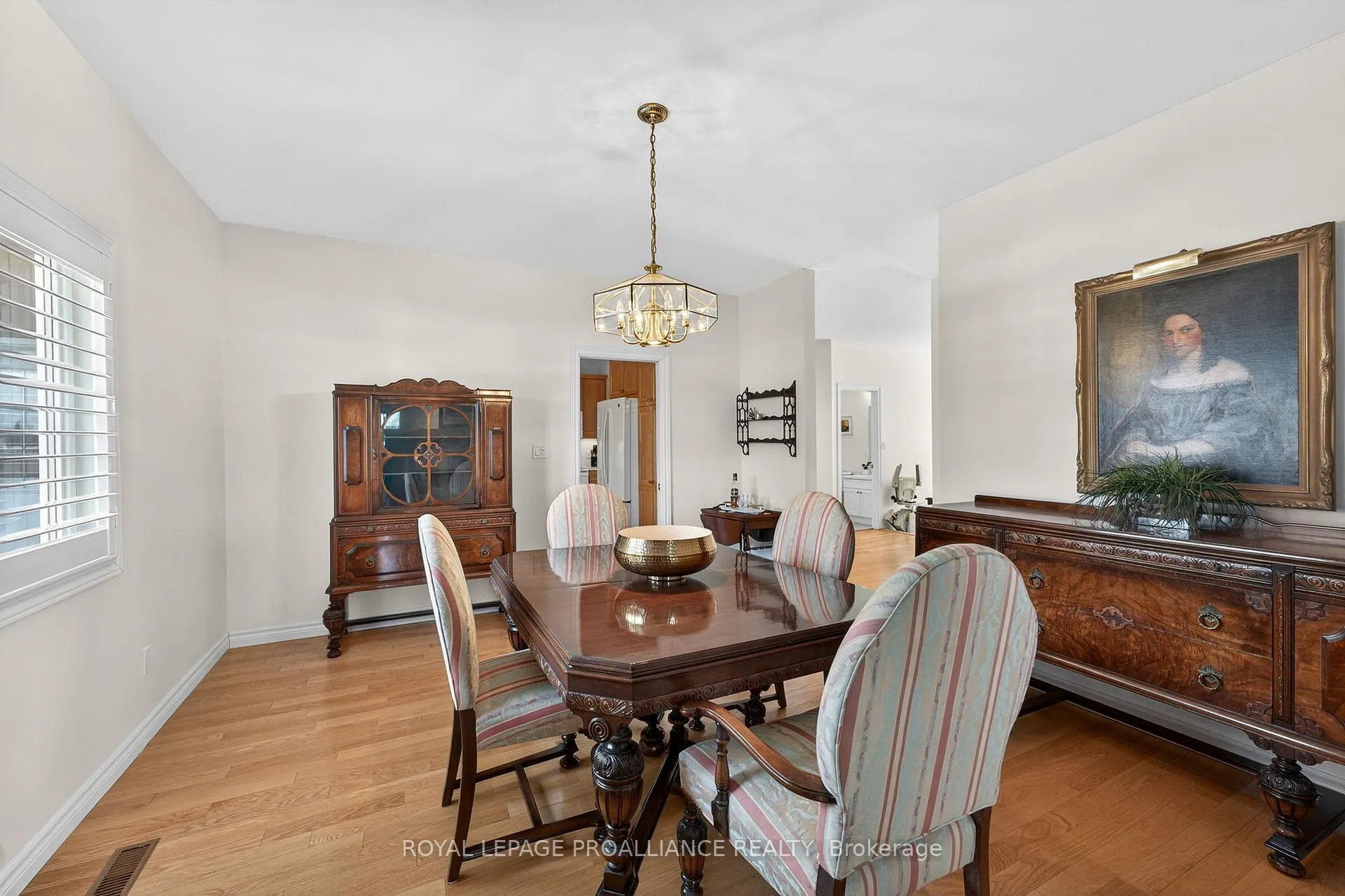 Photo 9 of 45 Maplehurst Crescent, Prince Edward County, Wellington Ward — HOMEH