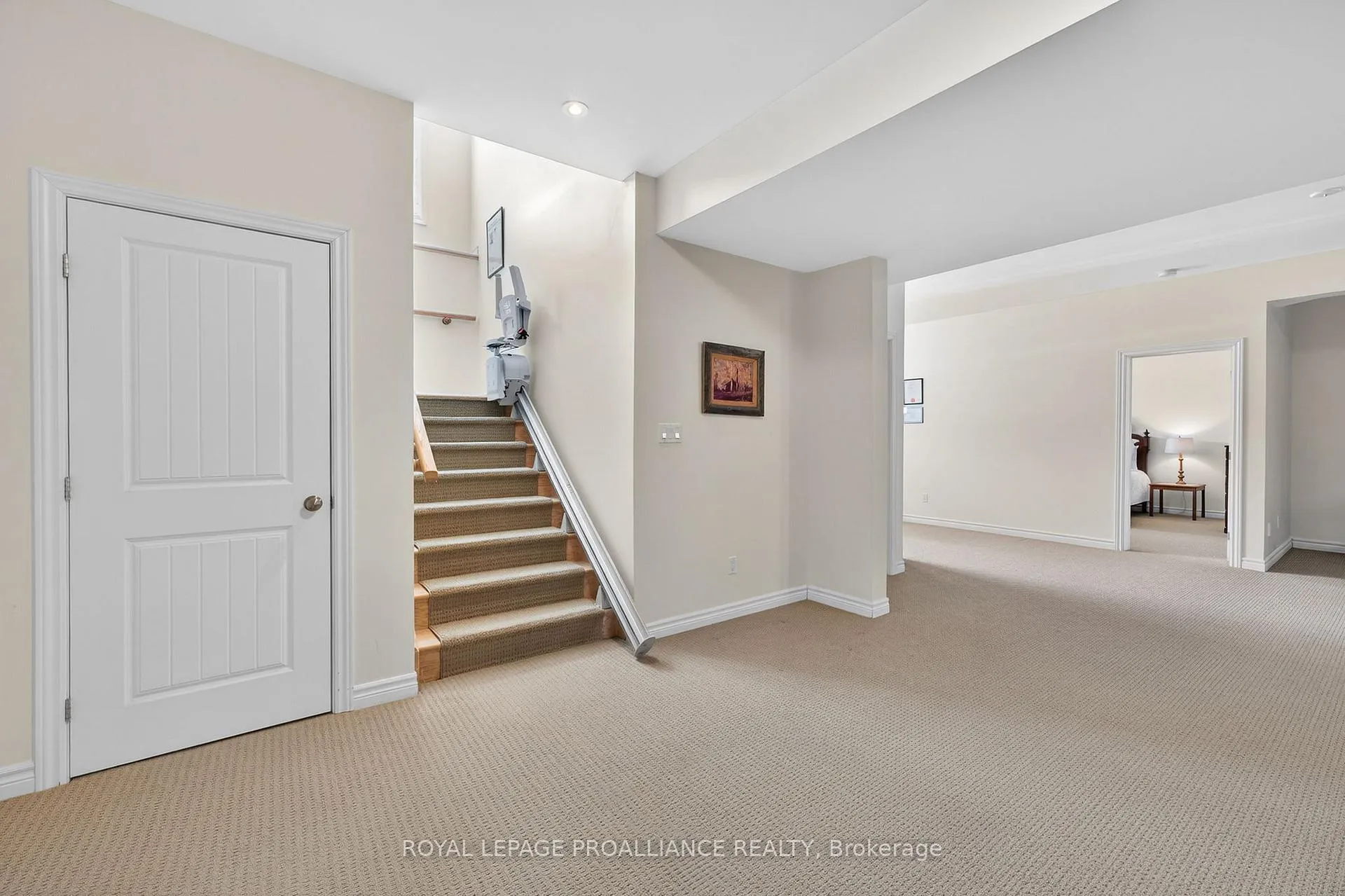 Photo 27 of 45 Maplehurst Crescent, Prince Edward County, Wellington Ward — HOMEH
