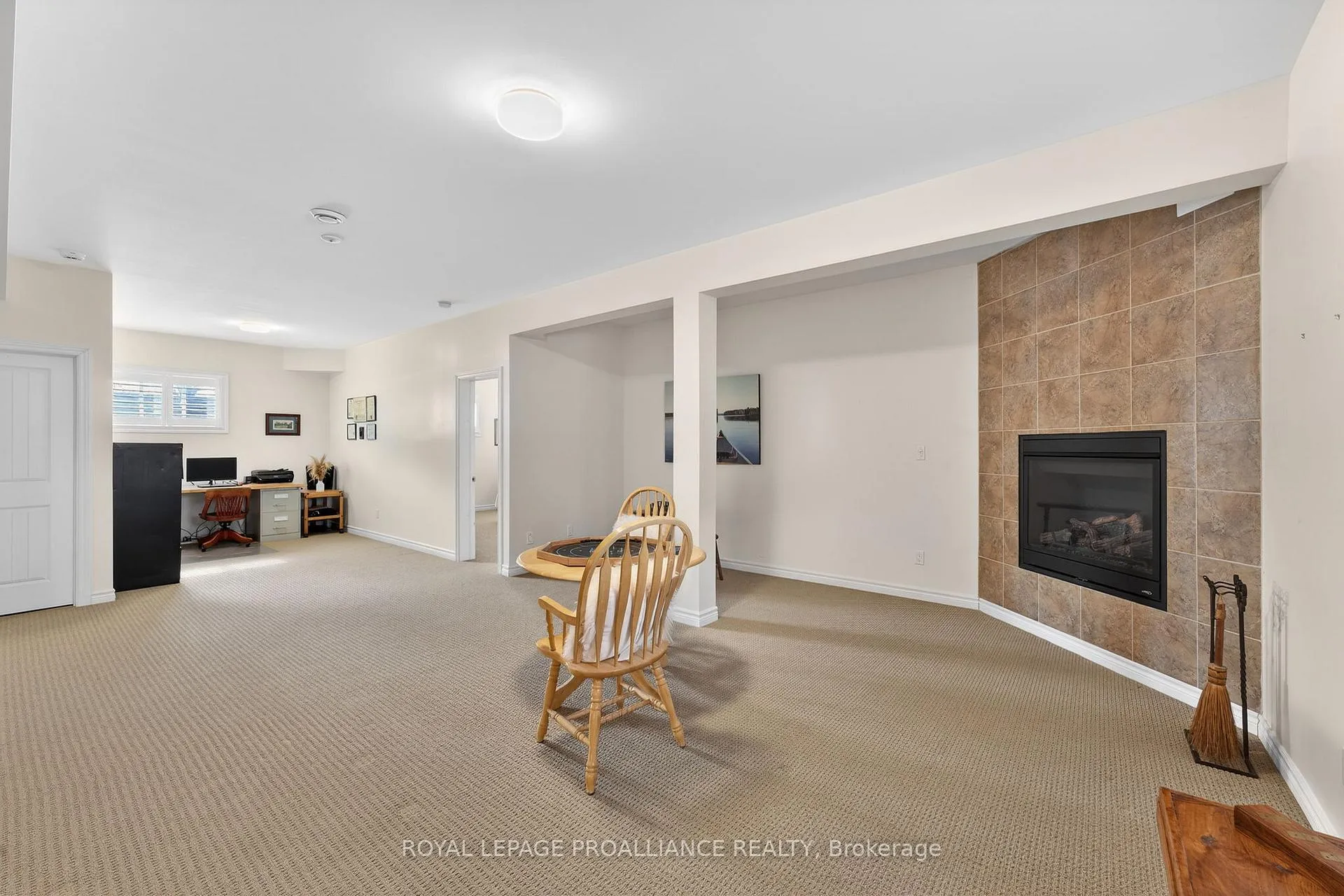 Photo 32 of 45 Maplehurst Crescent, Prince Edward County, Wellington Ward — HOMEH