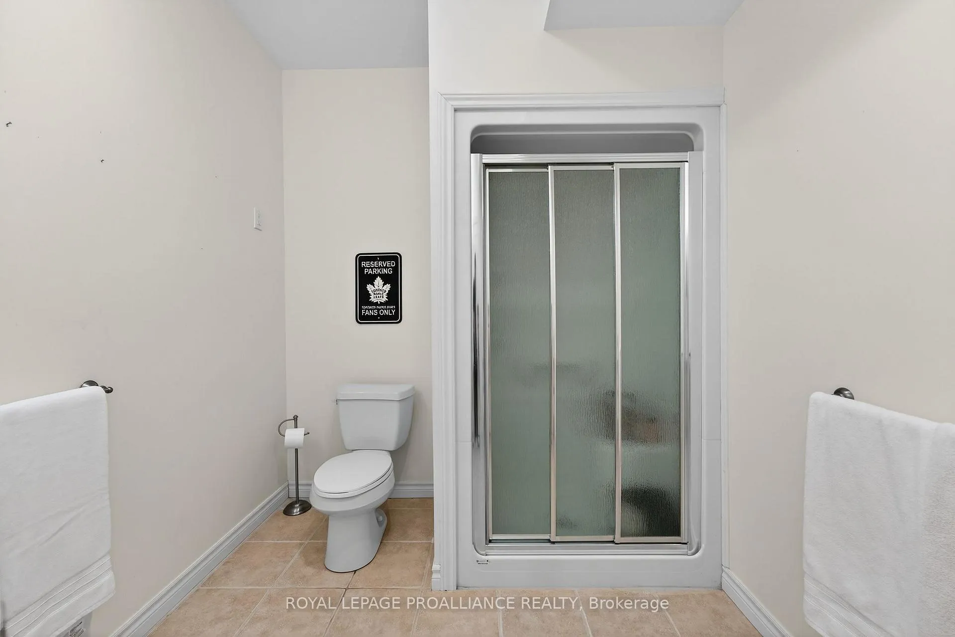 Photo 36 of 45 Maplehurst Crescent, Prince Edward County, Wellington Ward — HOMEH