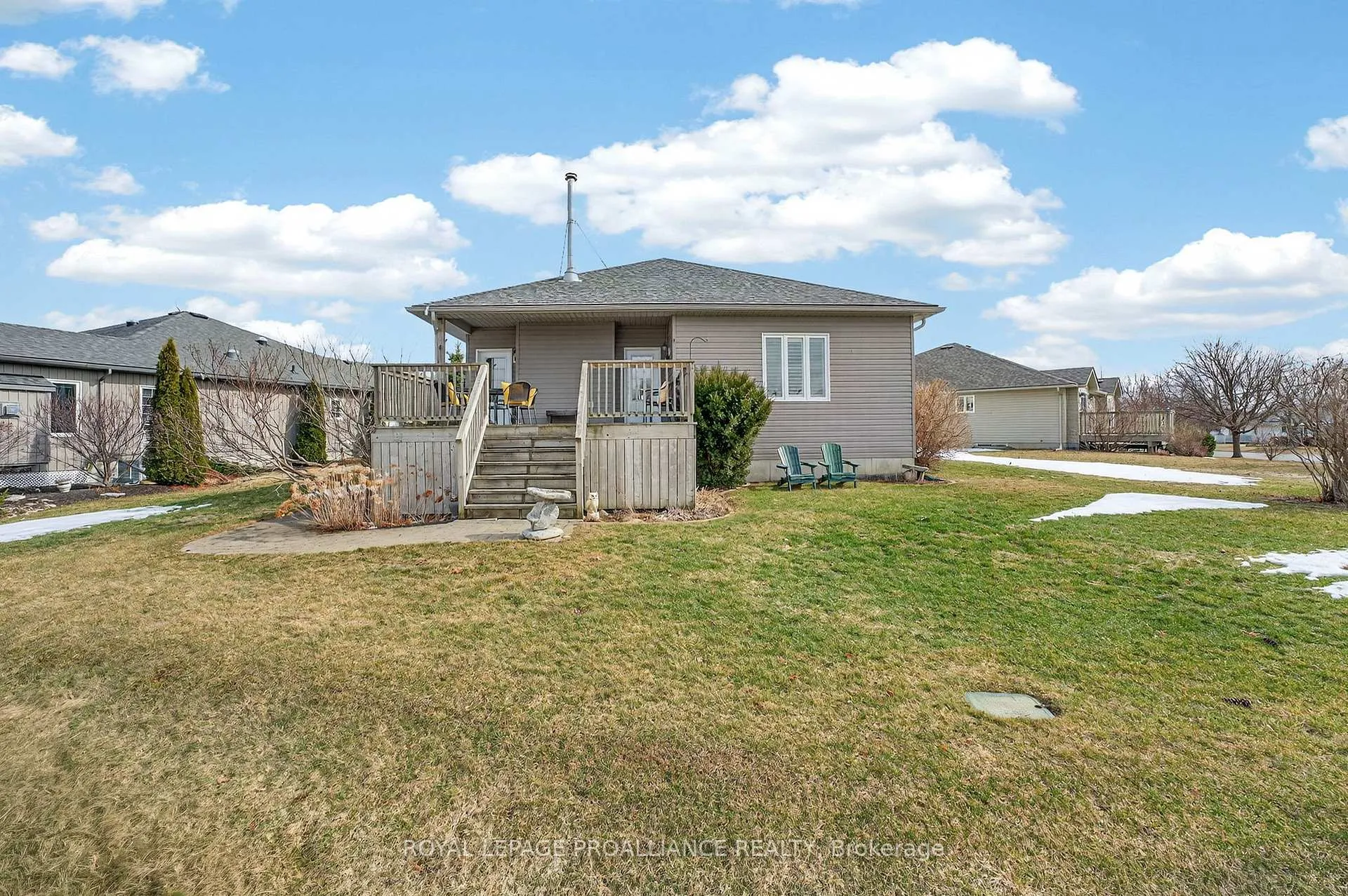 Photo 46 of 45 Maplehurst Crescent, Prince Edward County, Wellington Ward — HOMEH