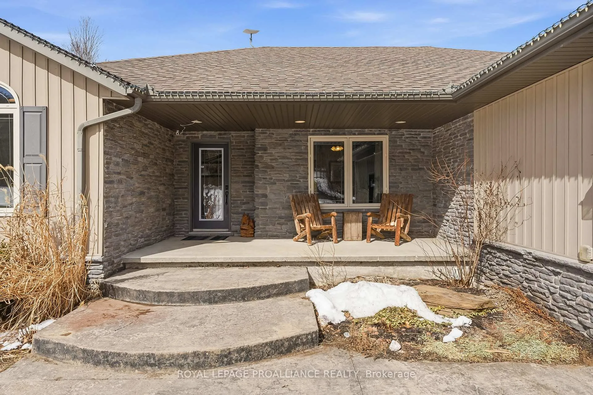 Photo 5 of 42 Nichols Road, Quinte West, Murray Ward — HOMEH