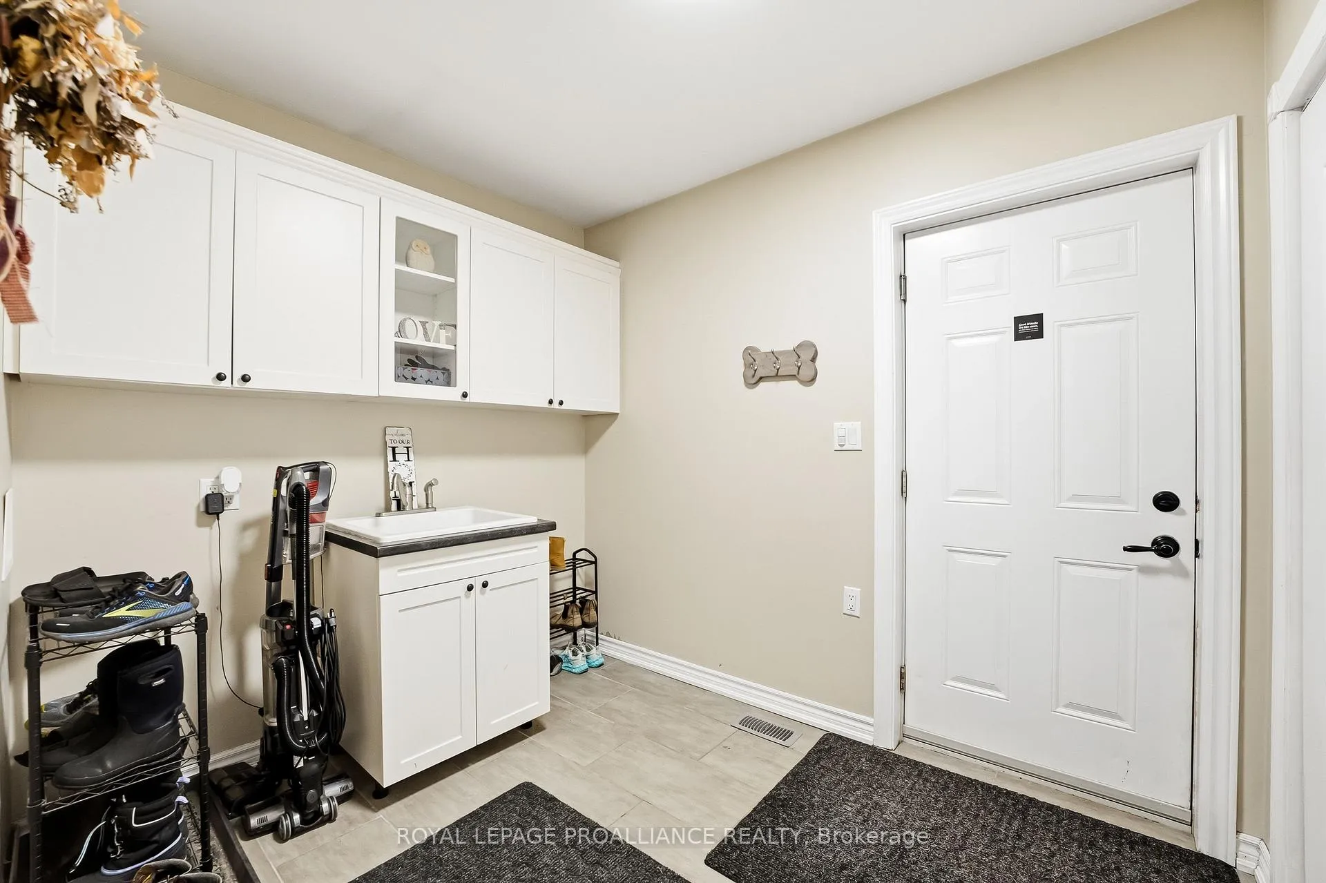 Photo 28 of 42 Nichols Road, Quinte West, Murray Ward — HOMEH