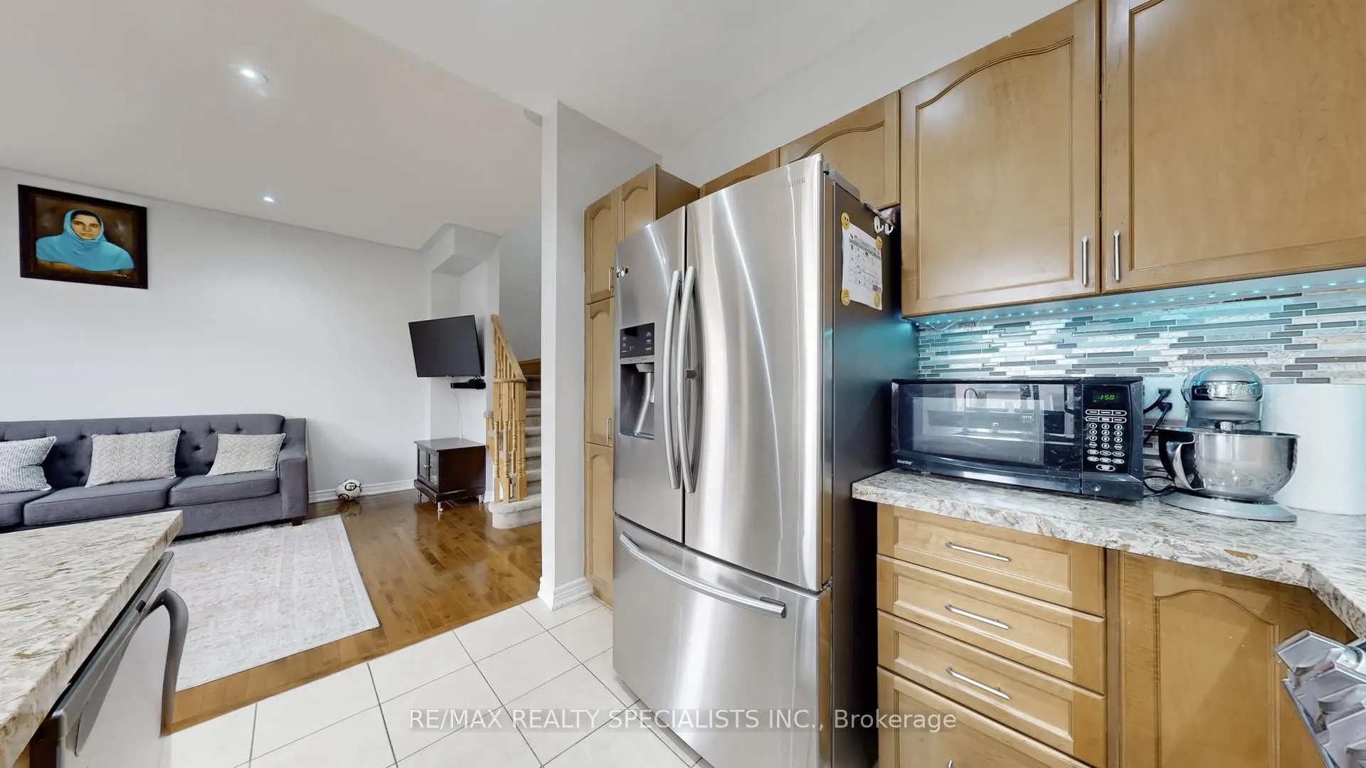 Photo 13 of 36 Totten Drive, Brampton, Sandringham-Wellington — HOMEH