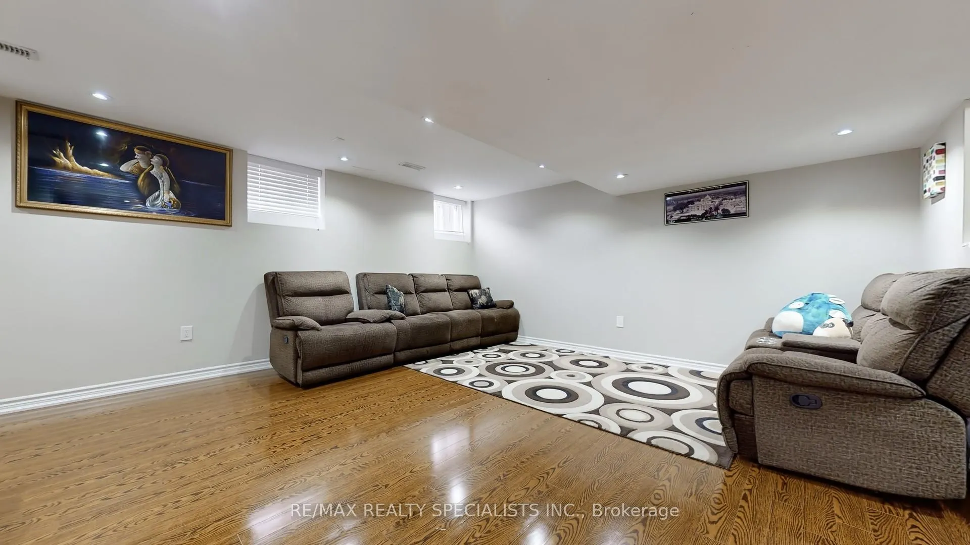 Photo 20 of 36 Totten Drive, Brampton, Sandringham-Wellington — HOMEH