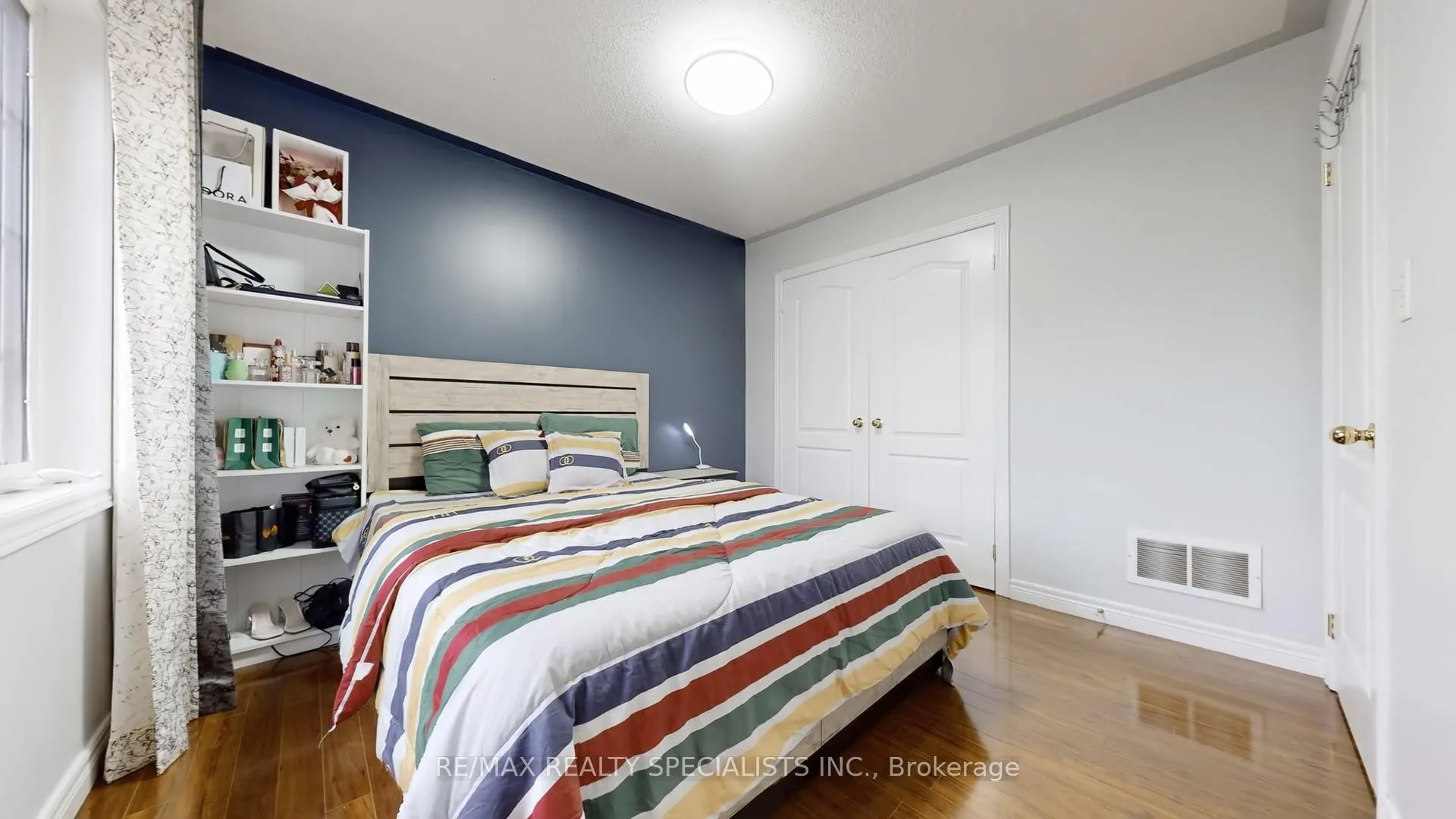 Photo 33 of 36 Totten Drive, Brampton, Sandringham-Wellington — HOMEH