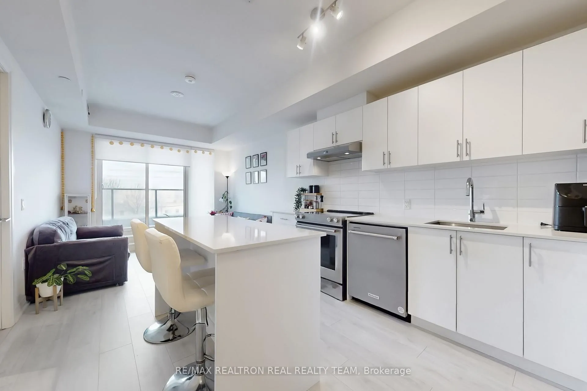 Photo 12 of Unit 207, 8960 Jane Street, Vaughan, Vellore Village — HOMEH