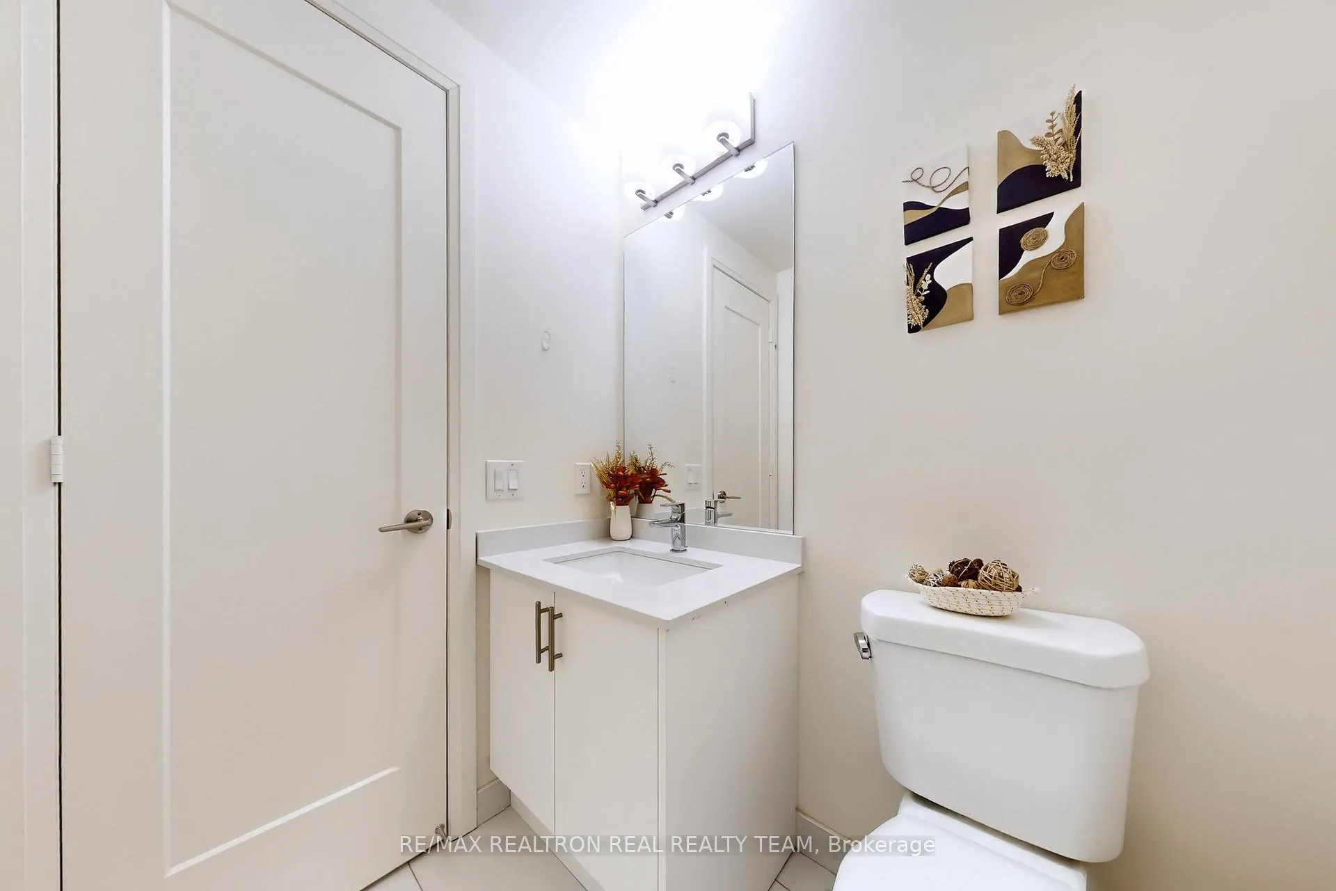 Photo 23 of Unit 207, 8960 Jane Street, Vaughan, Vellore Village — HOMEH