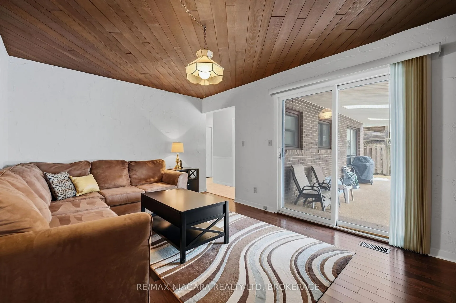 Photo 17 of 17 The Cedars, St. Catharines, Vine/Linwell — HOMEH