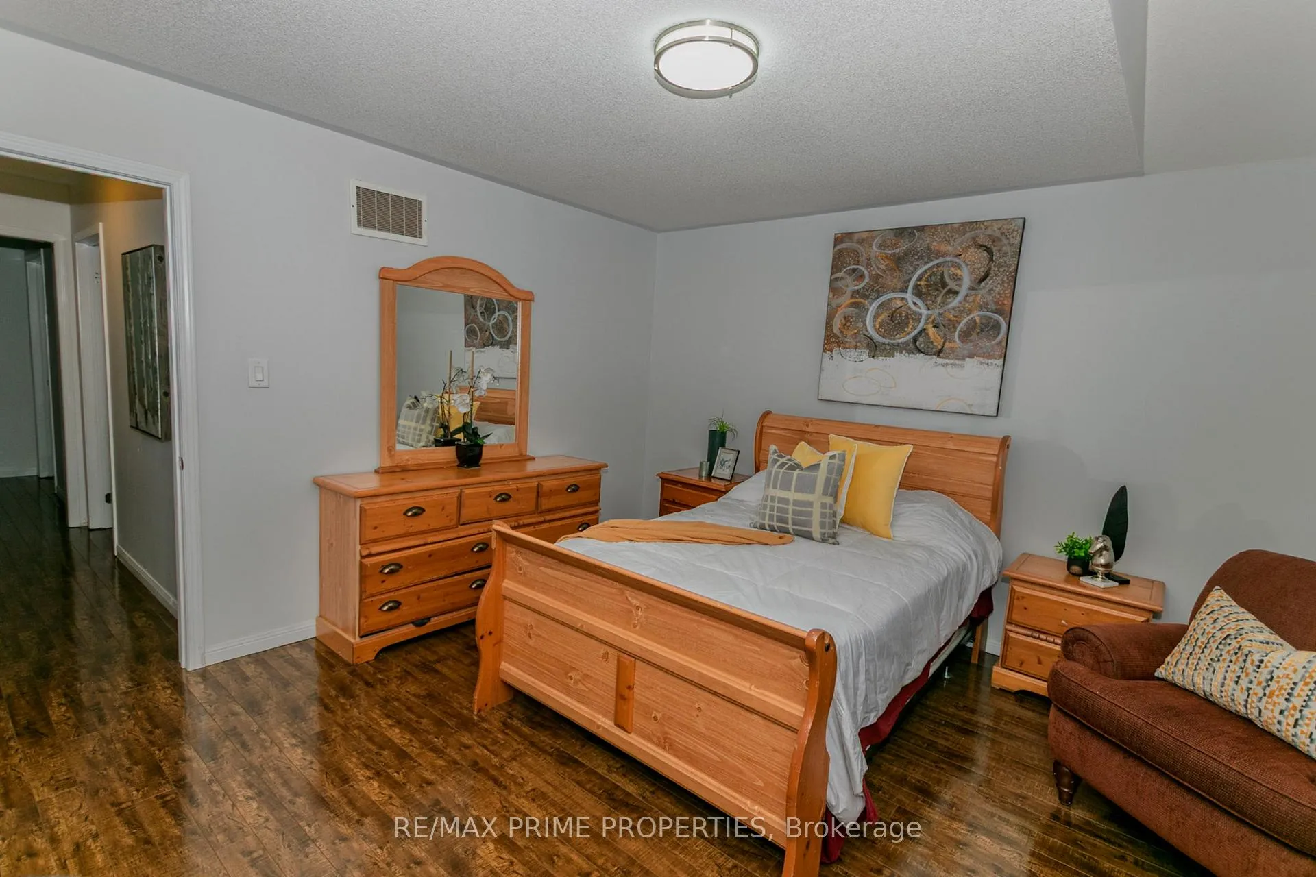 Photo 6 of 50 Gibbs Road, Brampton, Northwest Brampton — HOMEH
