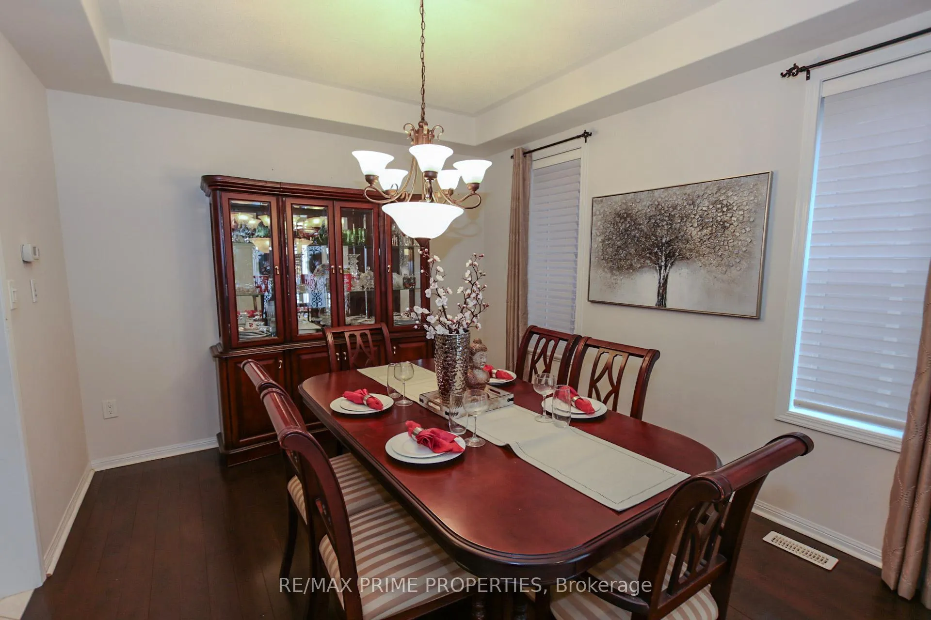 Photo 8 of 50 Gibbs Road, Brampton, Northwest Brampton — HOMEH