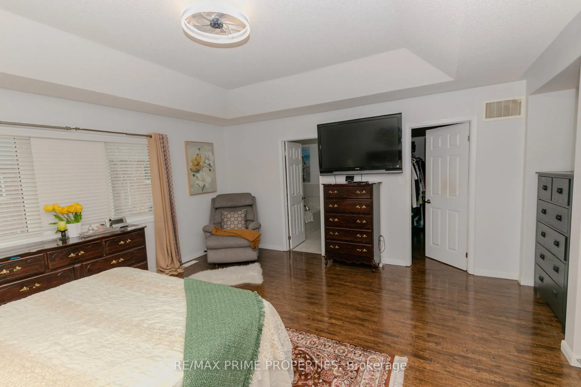 Photo 19 of 50 Gibbs Road, Brampton, Northwest Brampton — HOMEH