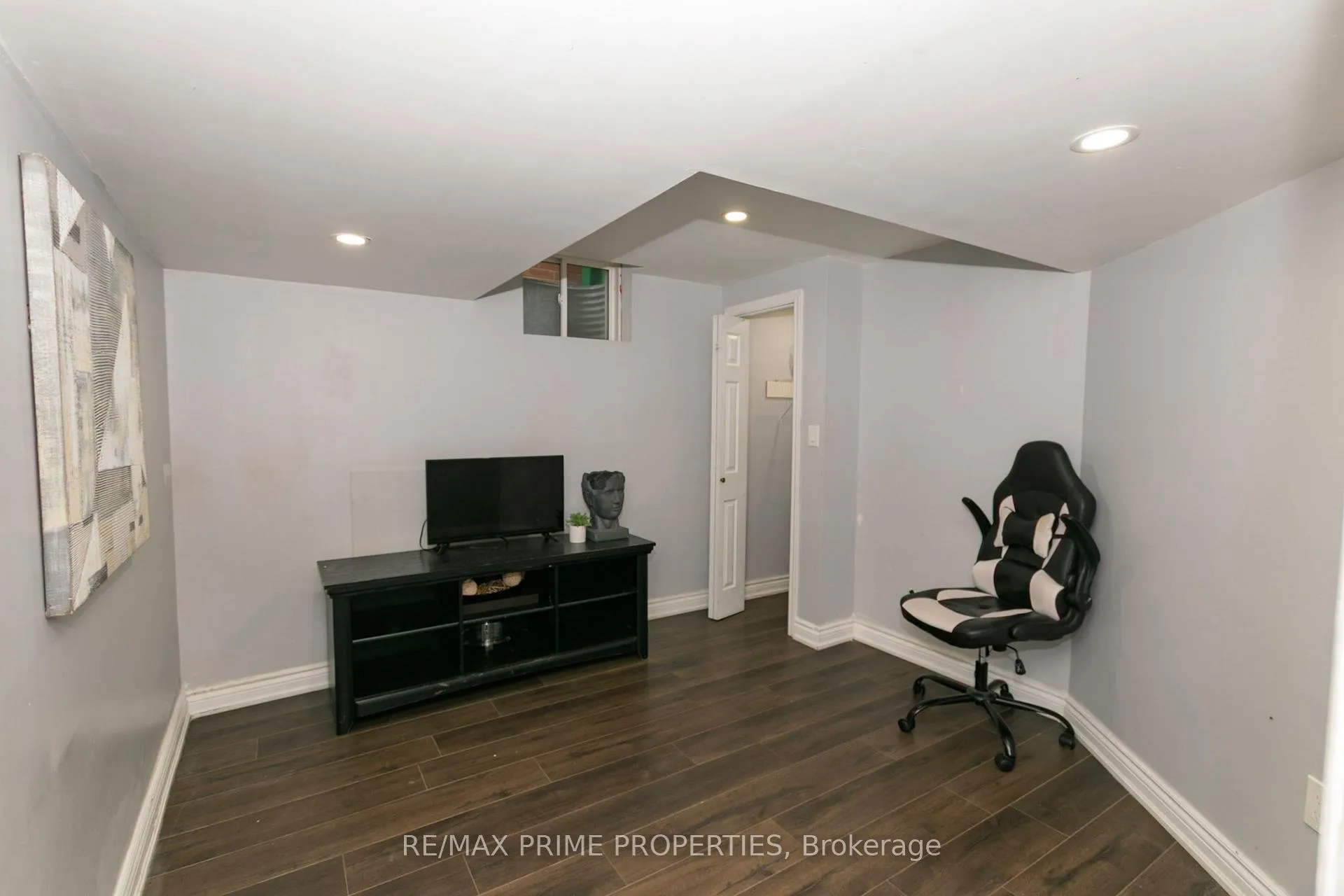Photo 42 of 50 Gibbs Road, Brampton, Northwest Brampton — HOMEH