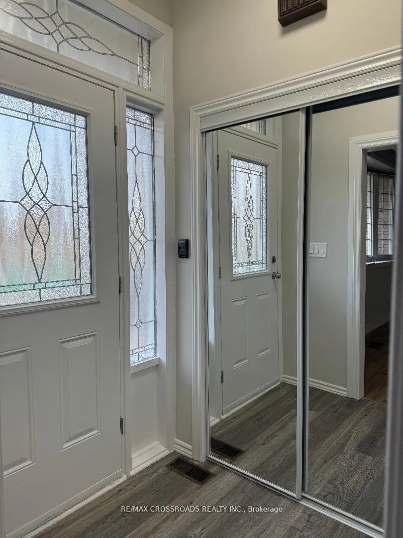 Photo 6 of 24 Cole Avenue, Clarington, Bowmanville — HOMEH