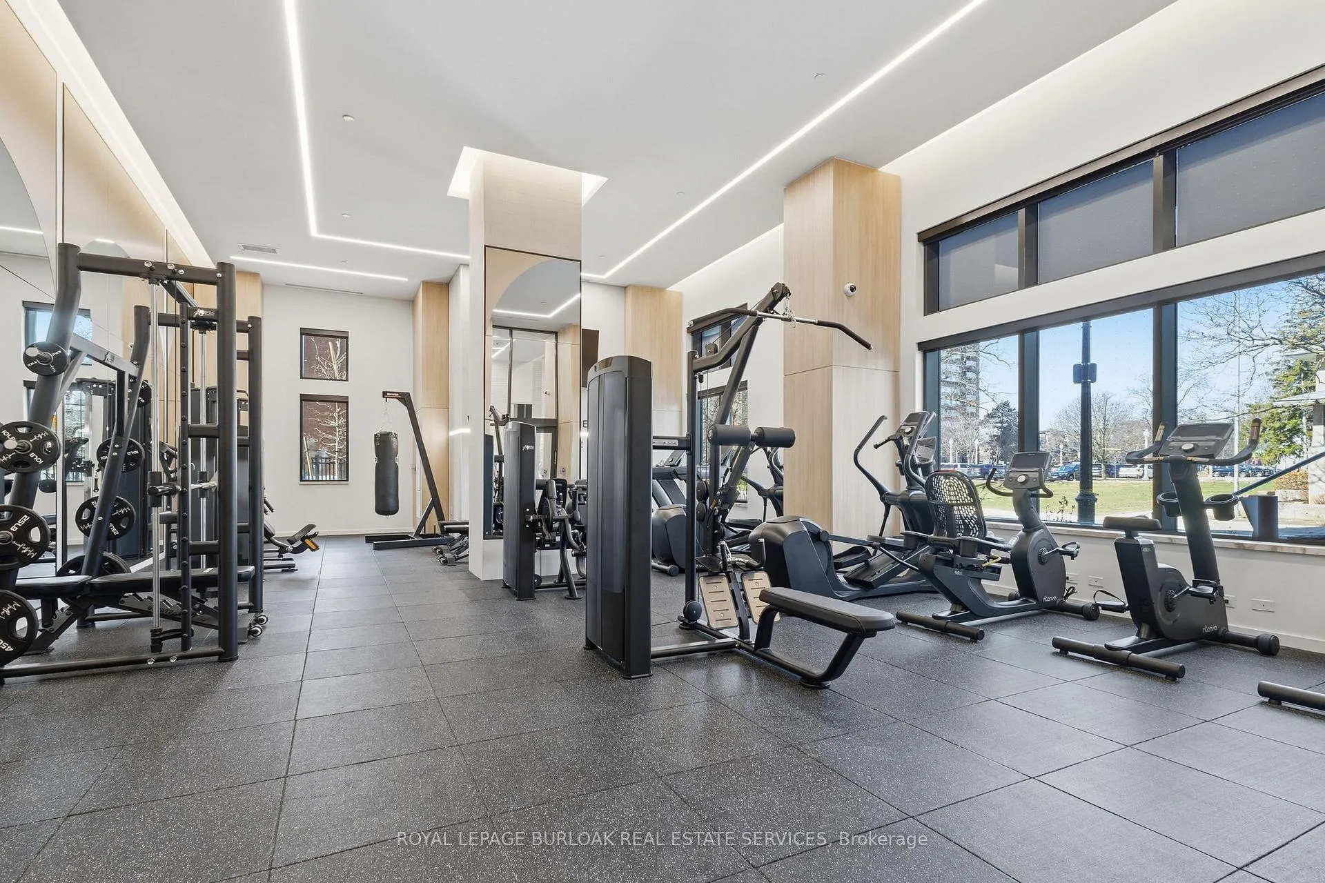 Photo 16 of Unit 1104, 2088 James Street, Burlington, Brant — HOMEH