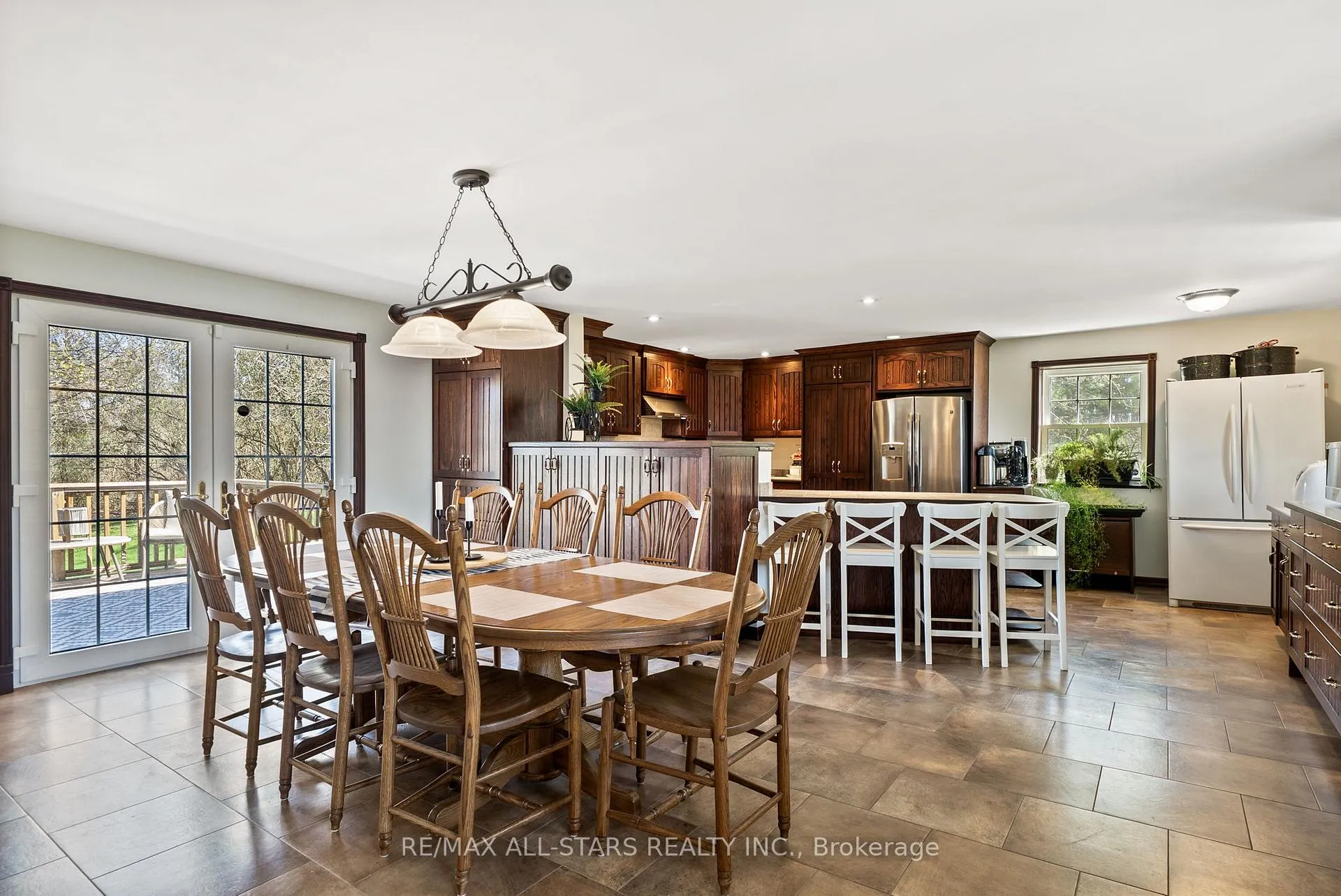 Photo 13 of 396 Ashworth Road, Uxbridge, Rural Uxbridge — HOMEH