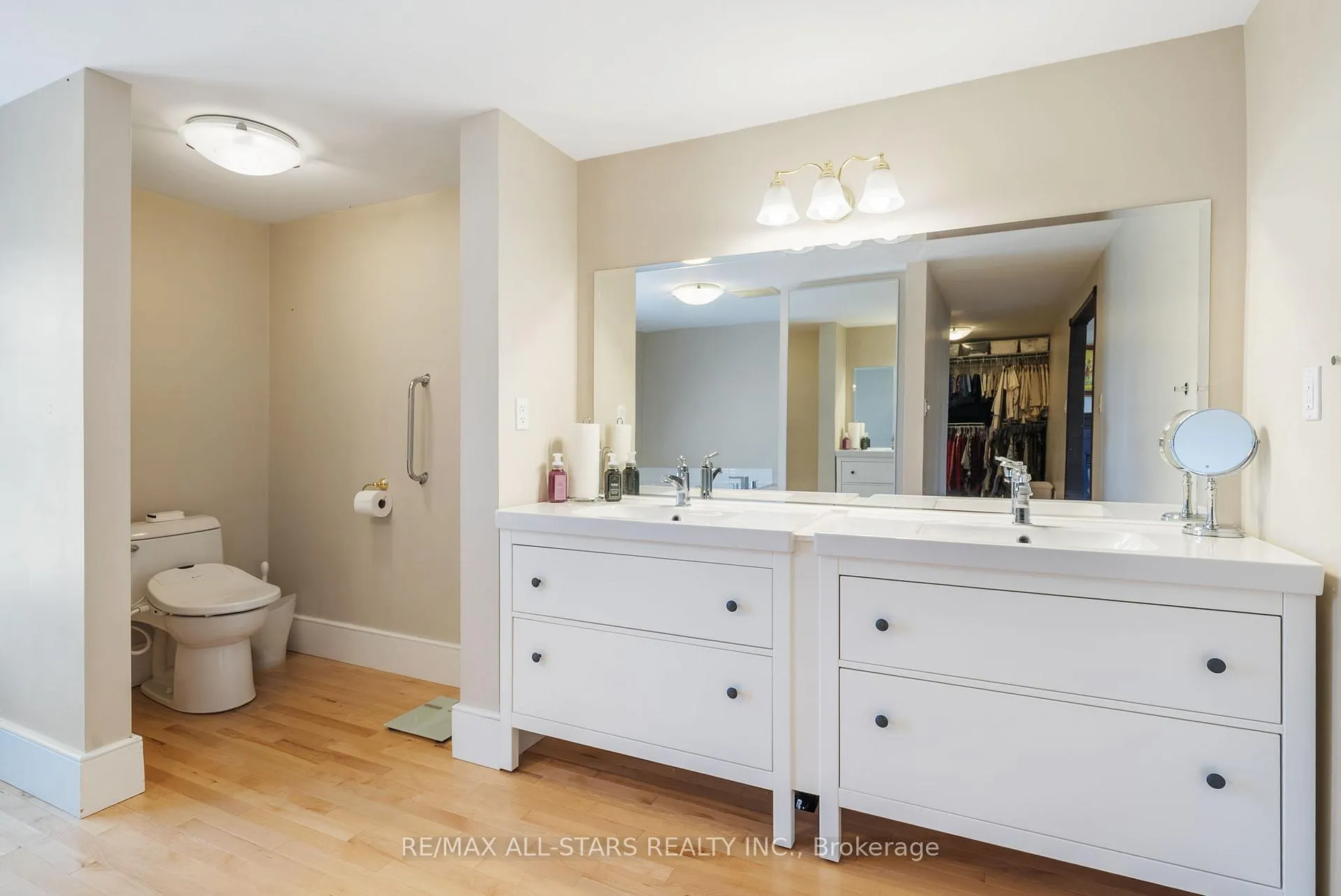 Photo 18 of 396 Ashworth Road, Uxbridge, Rural Uxbridge — HOMEH