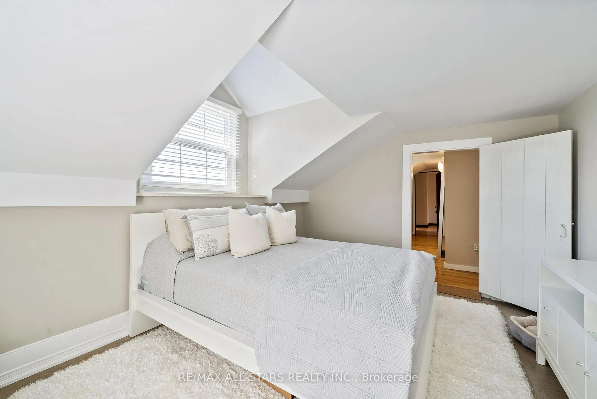 Photo 26 of 396 Ashworth Road, Uxbridge, Rural Uxbridge — HOMEH