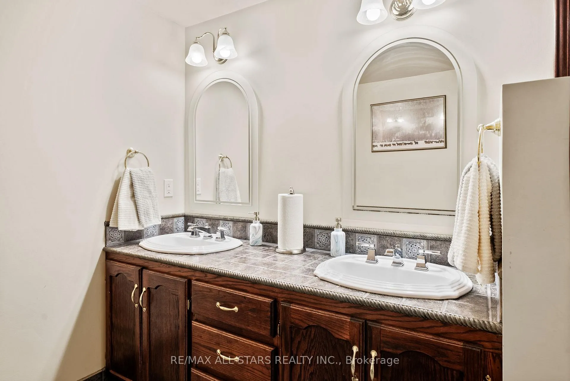 Photo 38 of 396 Ashworth Road, Uxbridge, Rural Uxbridge — HOMEH