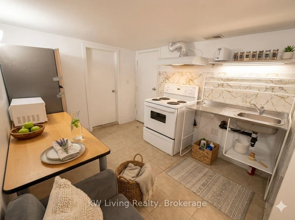 Photo 2 of Unit Basement, 62 Ulster Street, Toronto, University — HOMEH