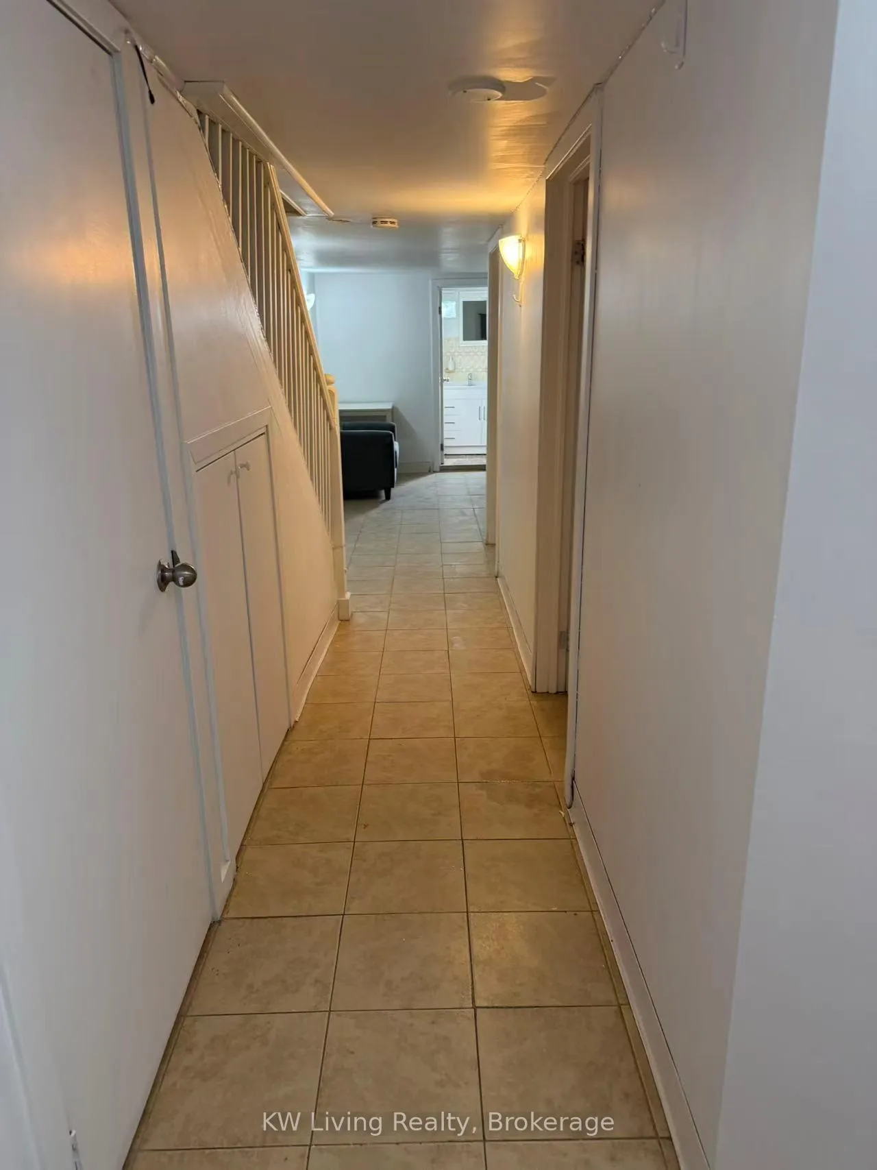 Photo 7 of Unit Basement, 62 Ulster Street, Toronto, University — HOMEH