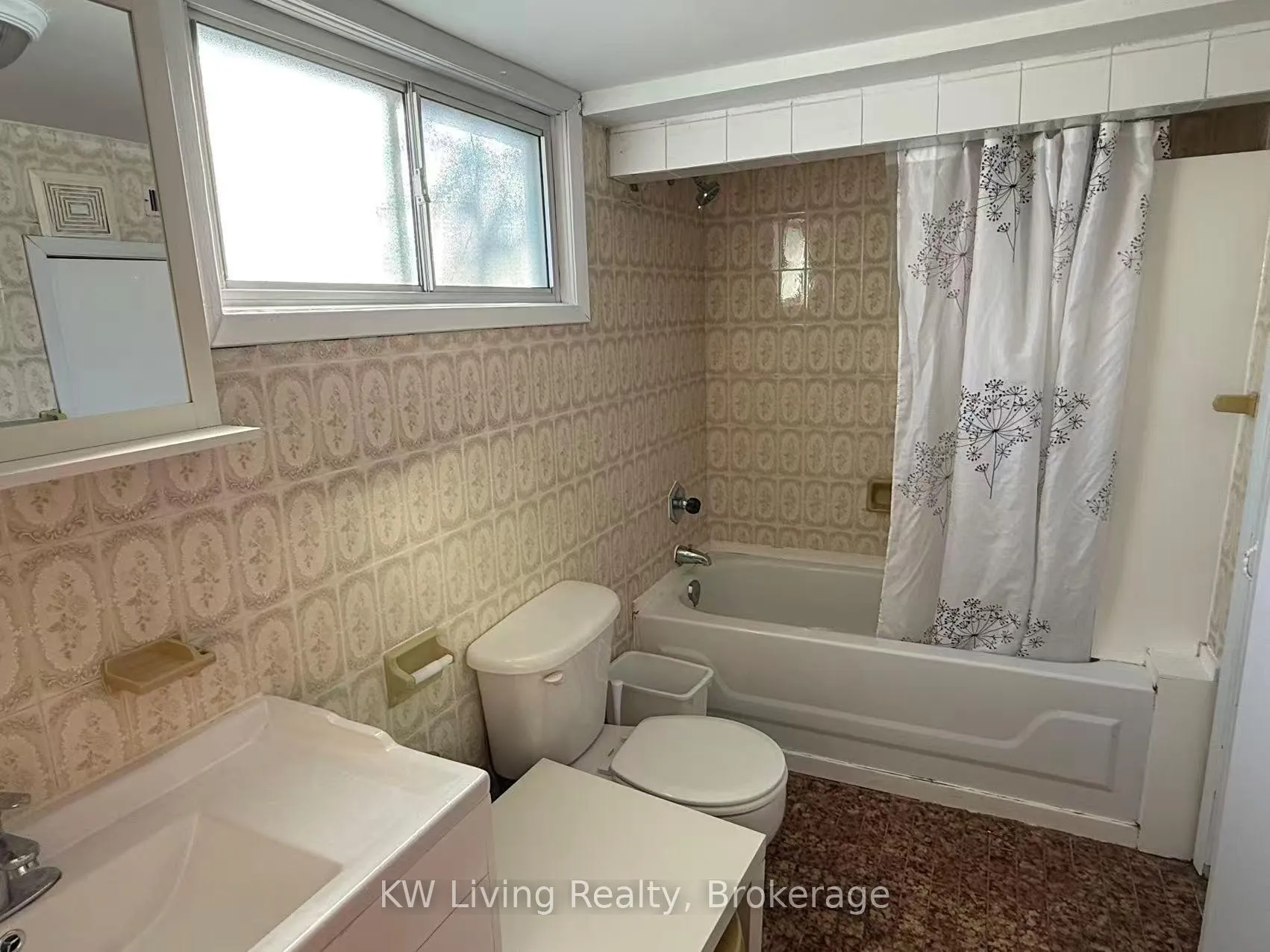 Photo 13 of Unit Basement, 62 Ulster Street, Toronto, University — HOMEH